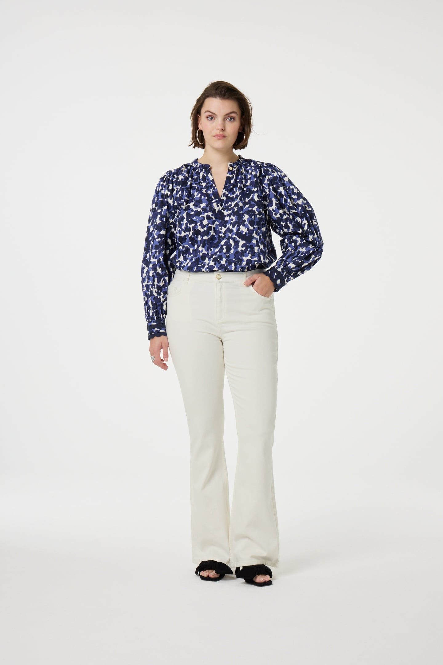 EVA FLARE JEANS CREAM WHITE 1