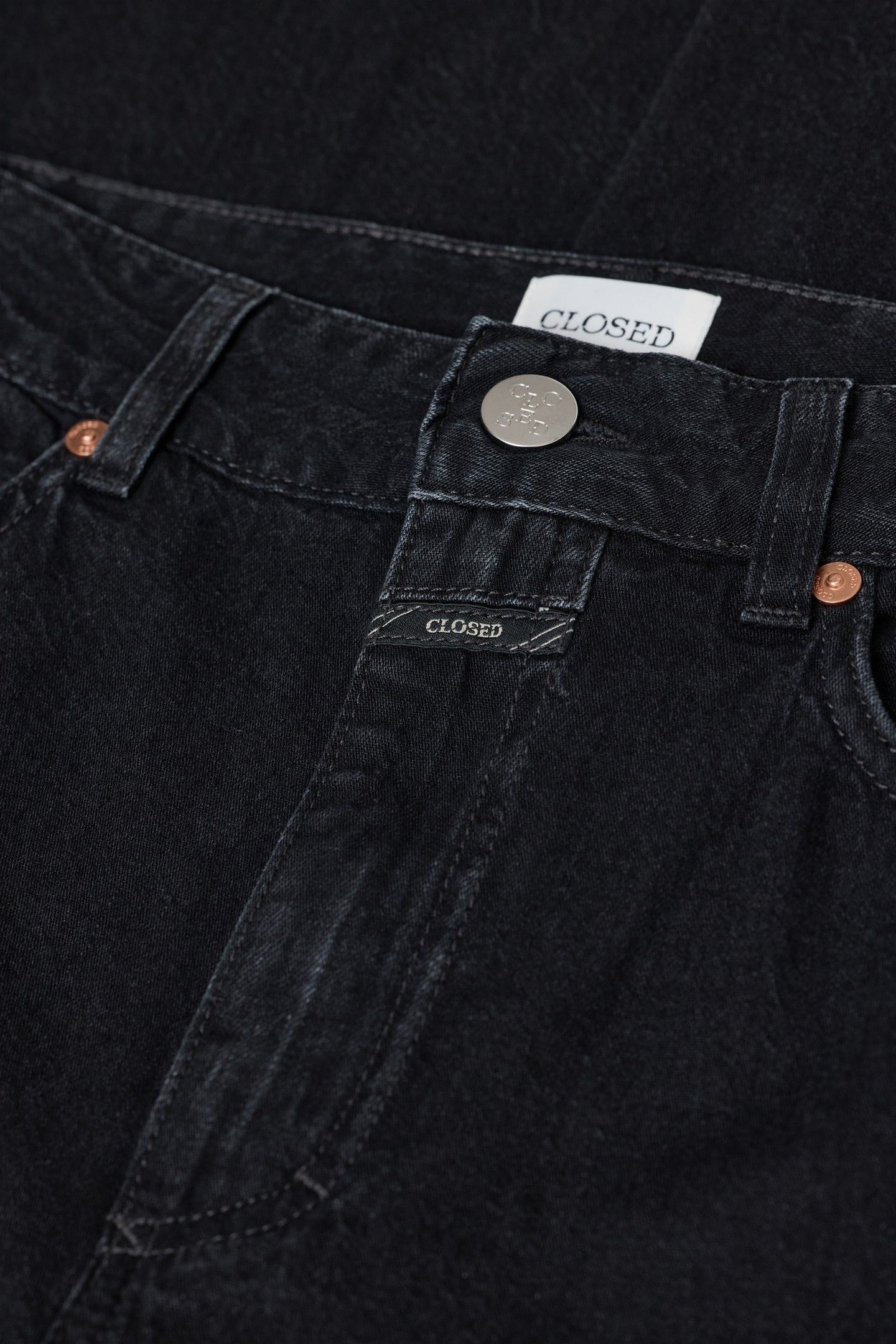 LYNA BLACK 4