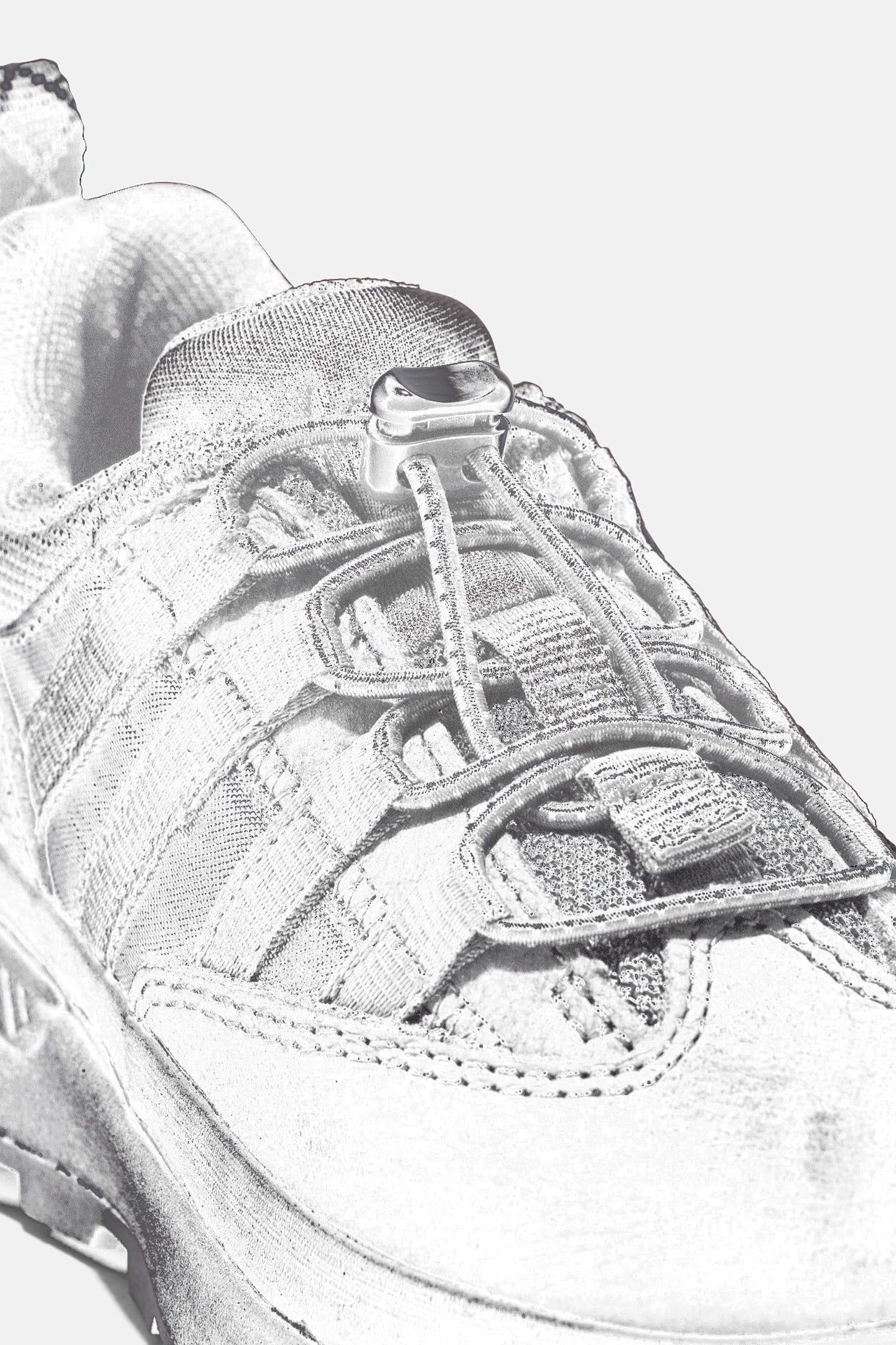 EURO TREKKER LOW LACE UP SNEAKER JET BLACK 4