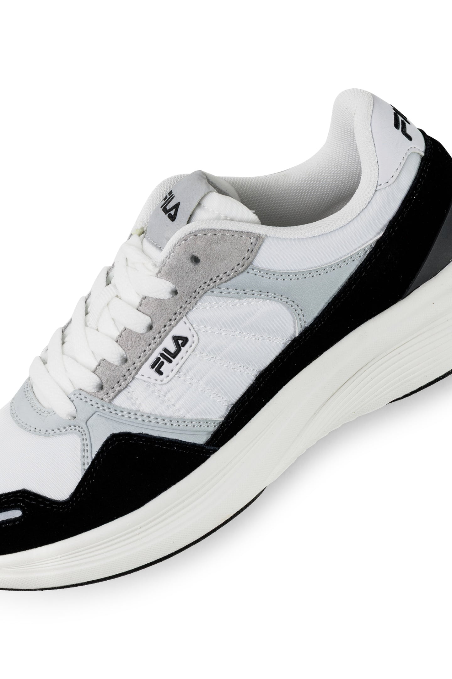 SKYLEAP WMN WHITE-BLACK 3