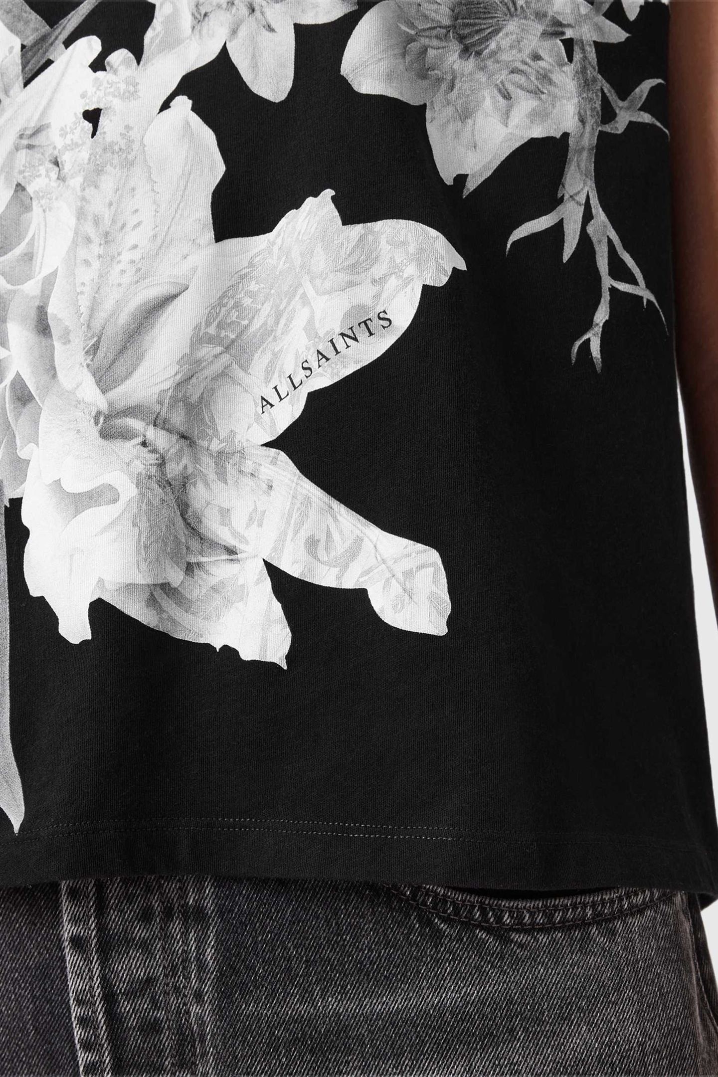CRYSTAL ANNA TEE BLACK 6