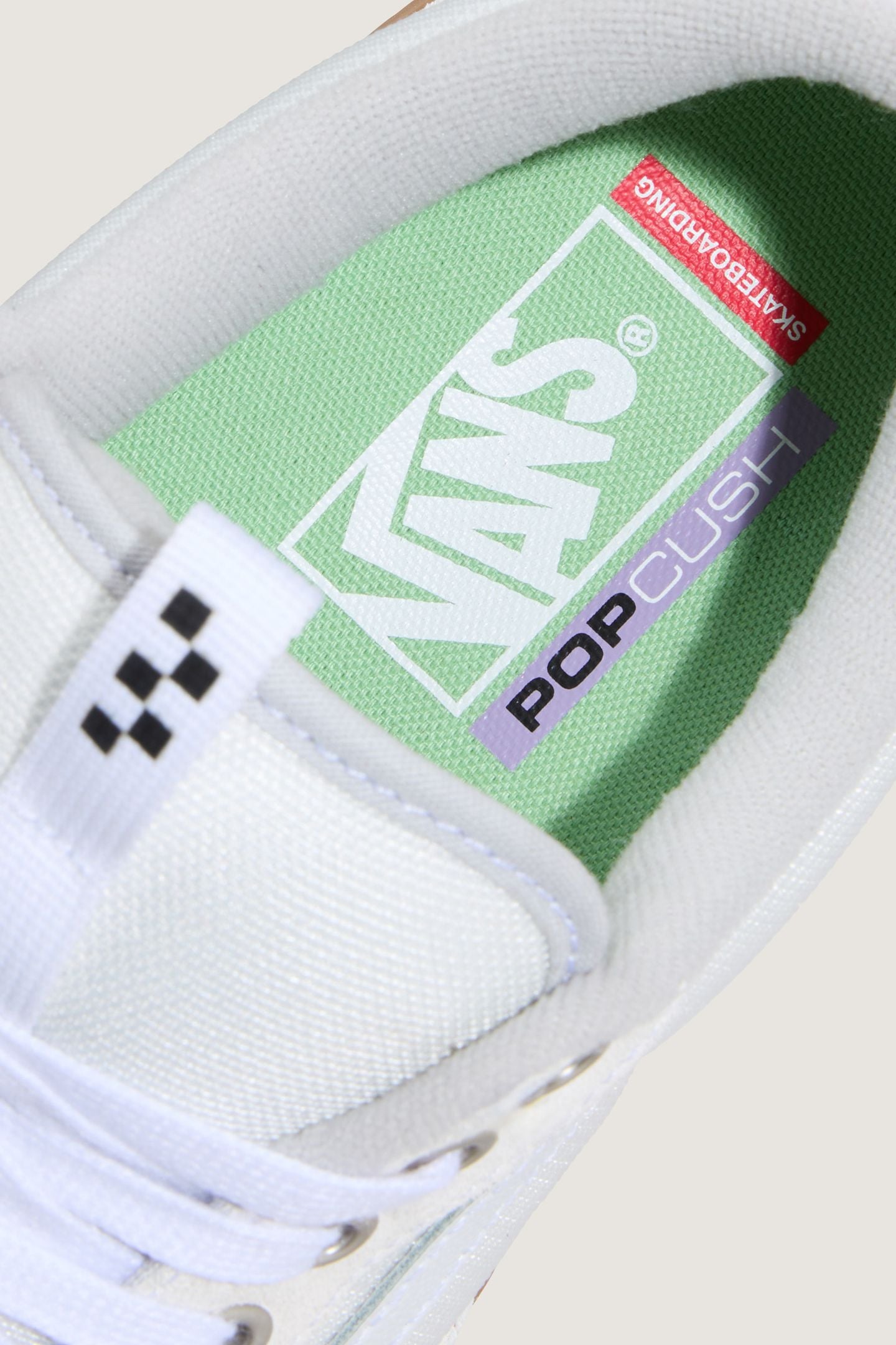 UNISEX SKATE OLD SKOOL 36 + WHITE/GUM 10