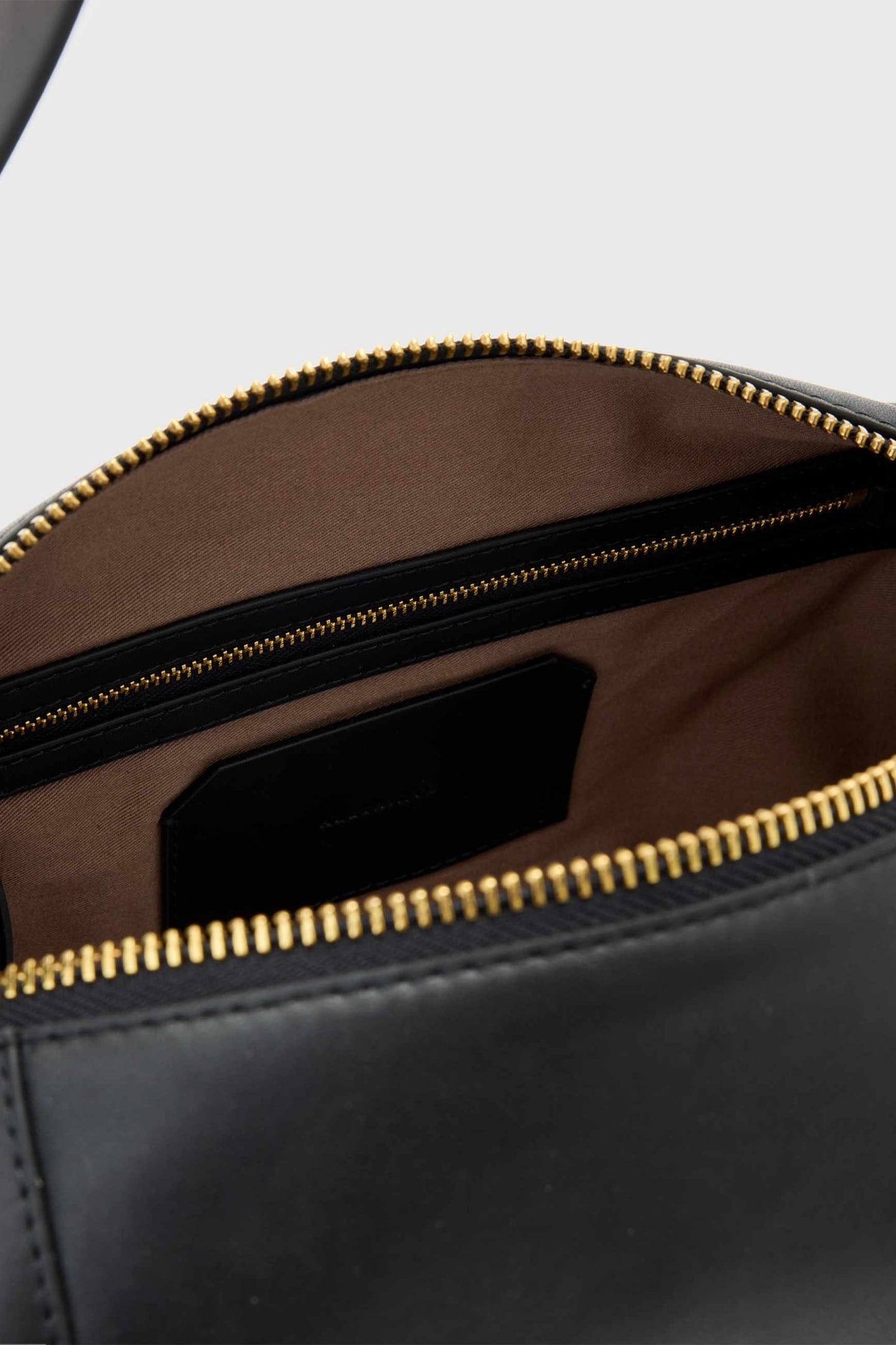 VEGA SHOULDER BAG BLACK 7