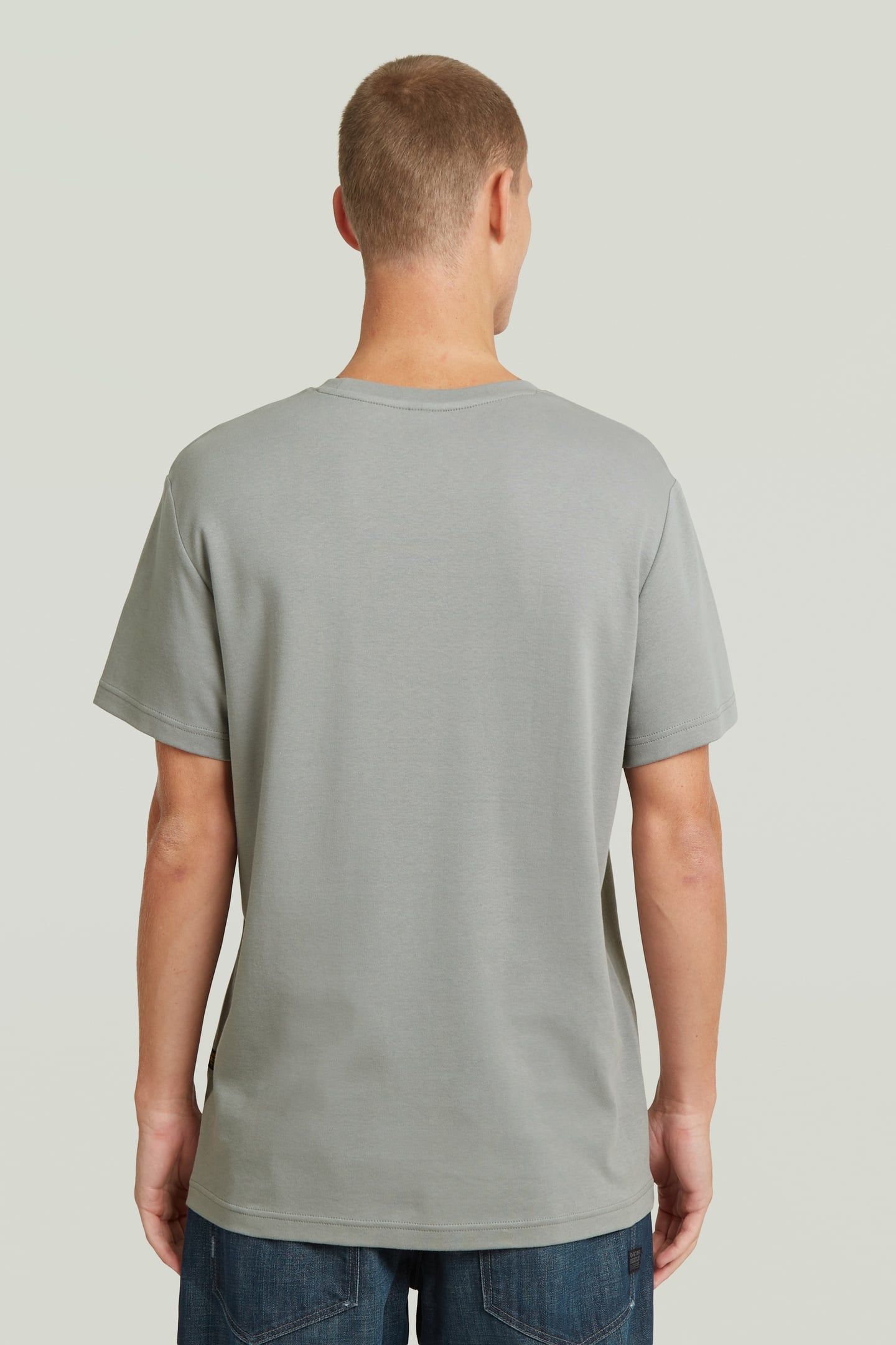 SCRIPT R T DARK GREY 5