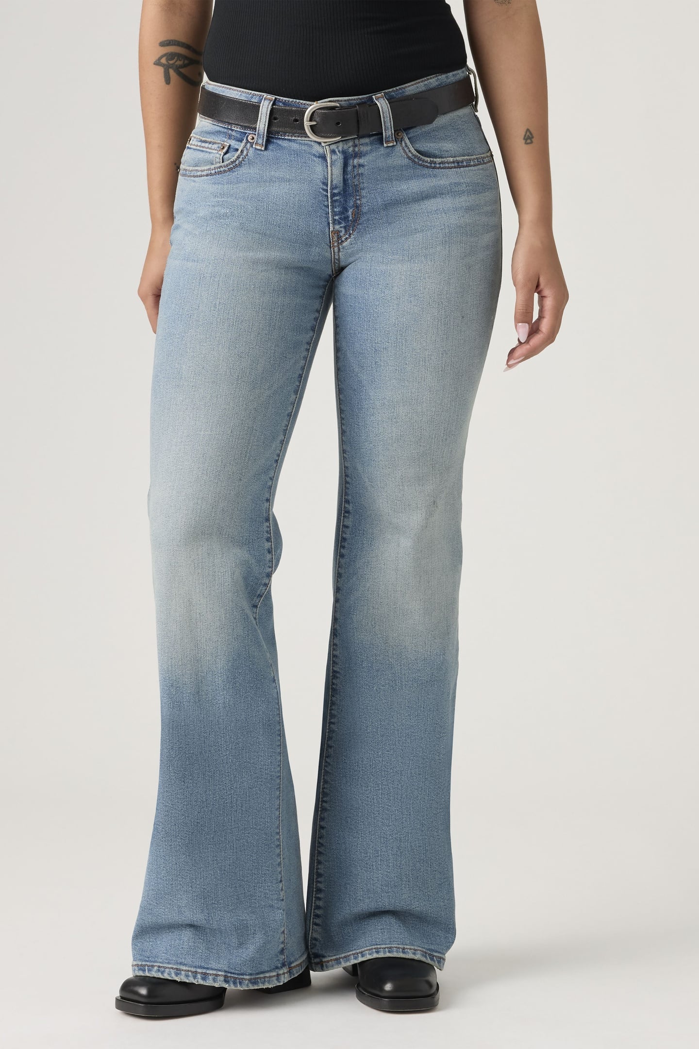 SUPERLOW FLARE JEANS 5