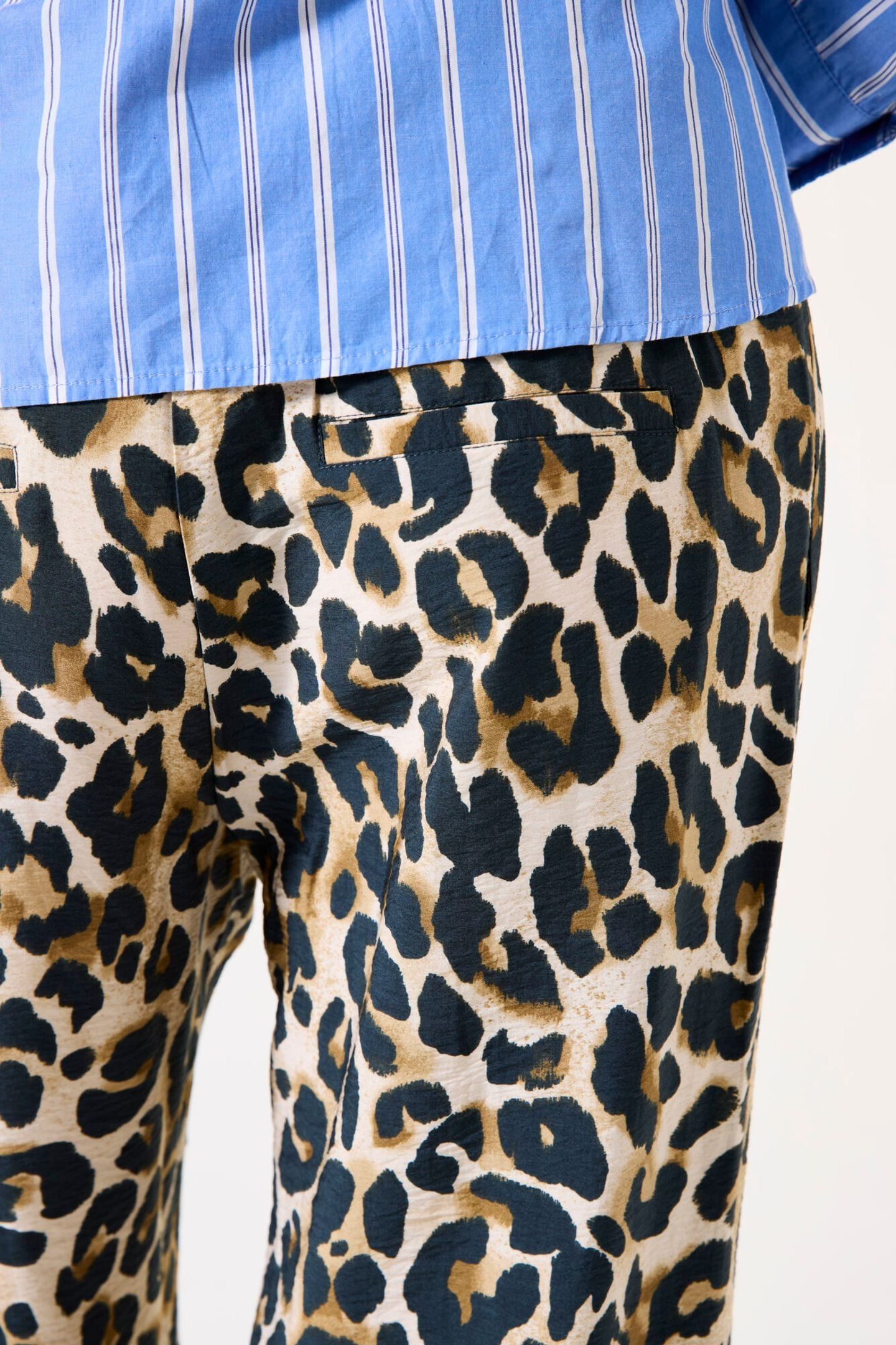 LADIES PANTS ALMOND 5