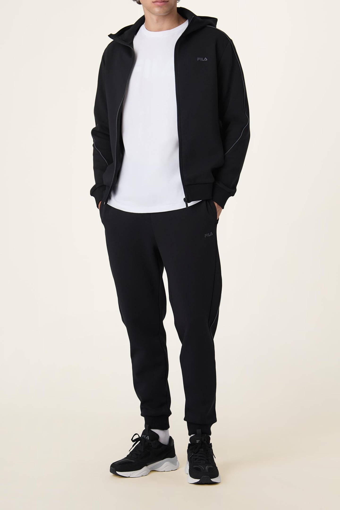 RIVOLI SLIM SWEATPANTS BLACK 2