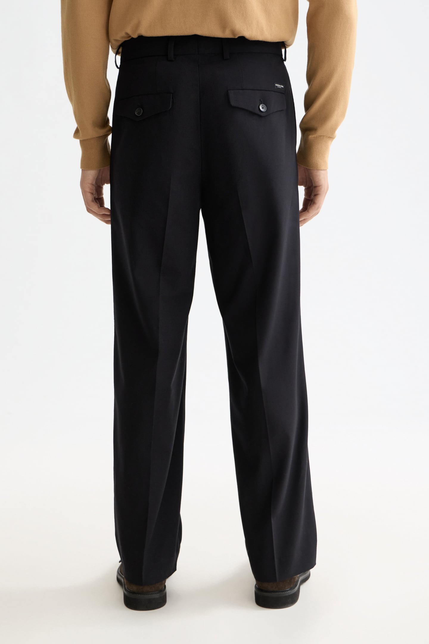 CORE RELAXED STRAIGHT FIT COOL-WOOL BLEND CHINO BLACK 3
