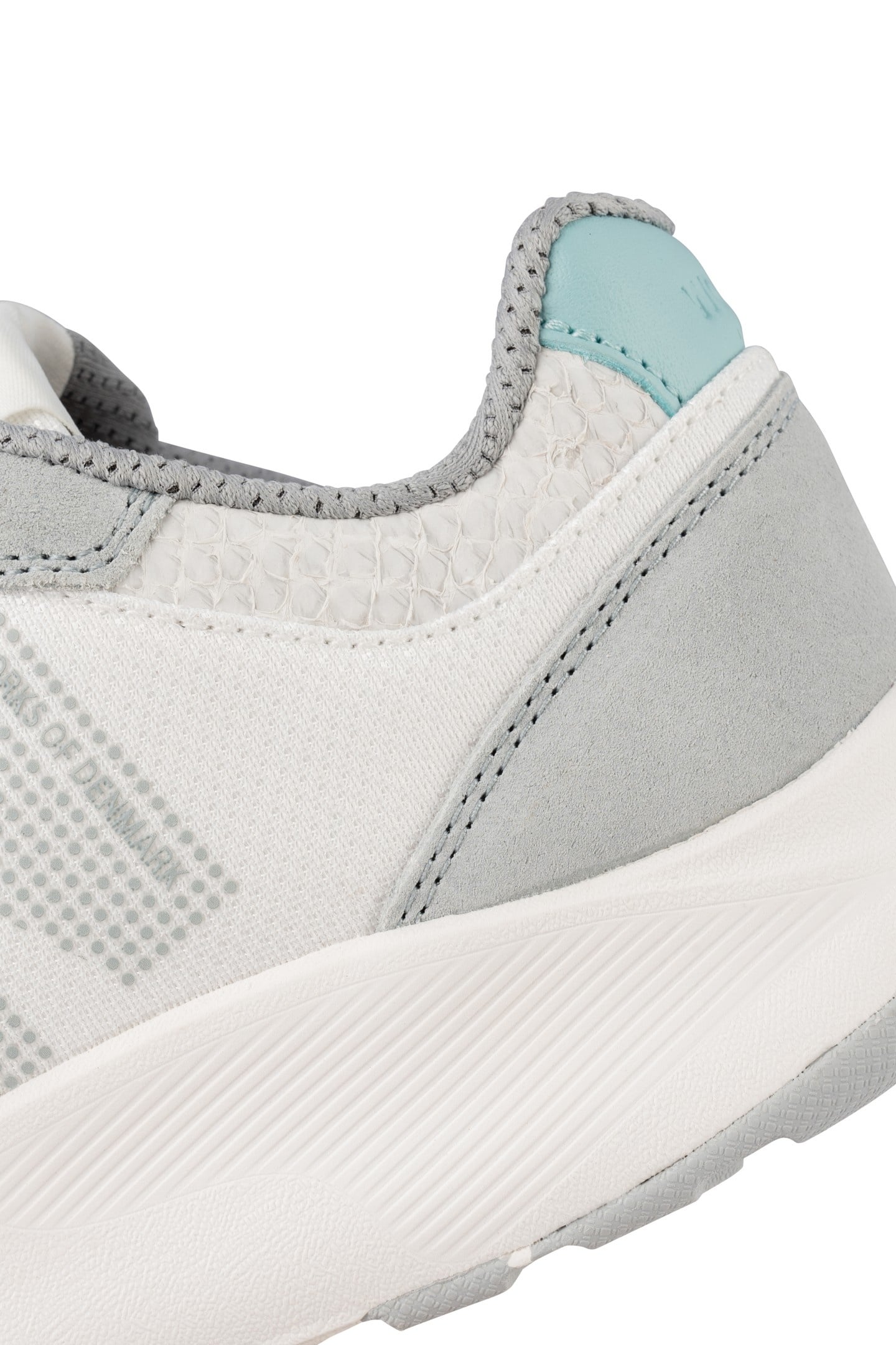 MATHILDE RUNNER FROSTED SKY 4