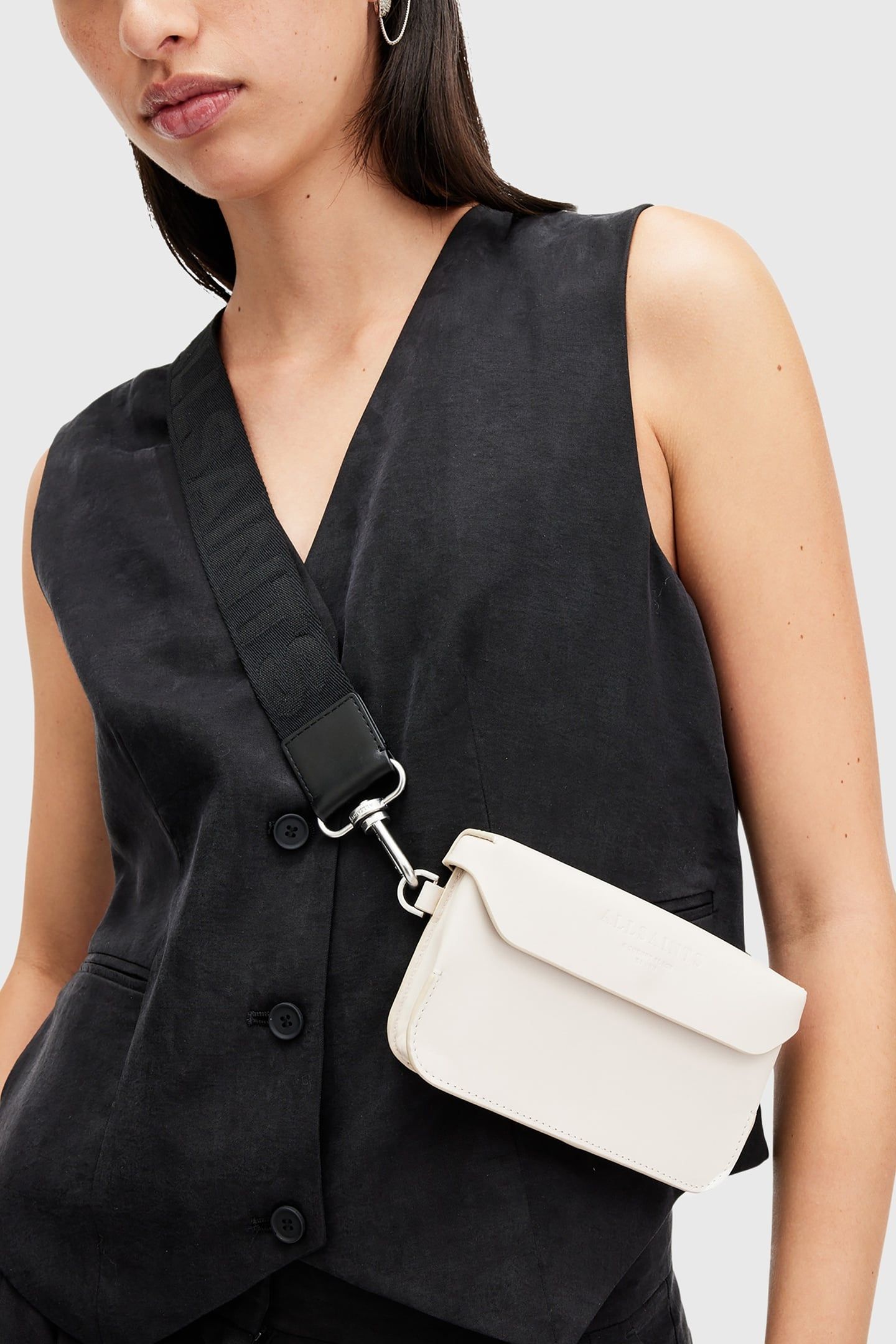 ZOE CROSSBODY DESERT WHITE 1