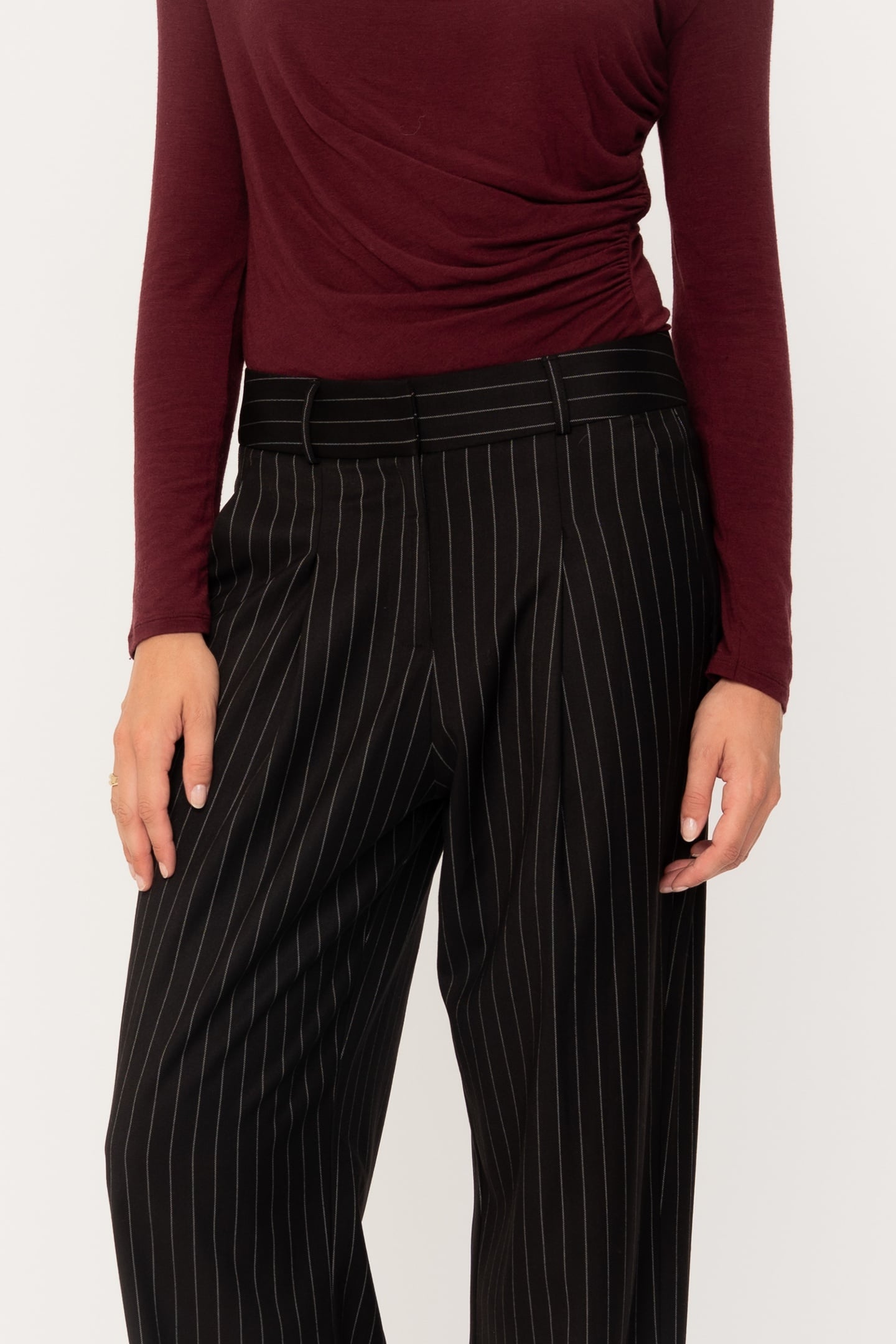 POLARIS TROUSER BLACK PINSTRIPE 4