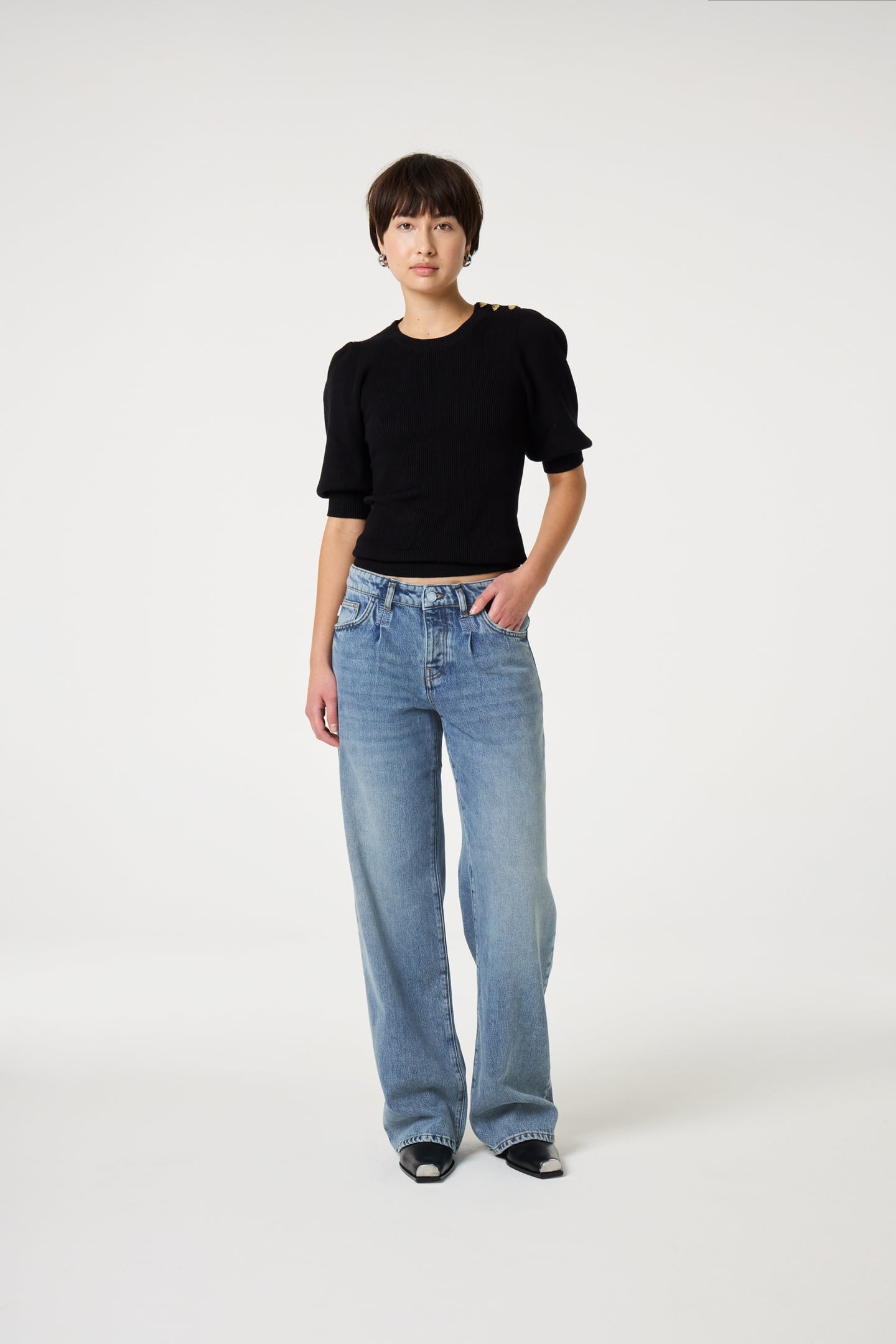 LILLIAN SHORT SLEEVE PULLOVER BLACK 2
