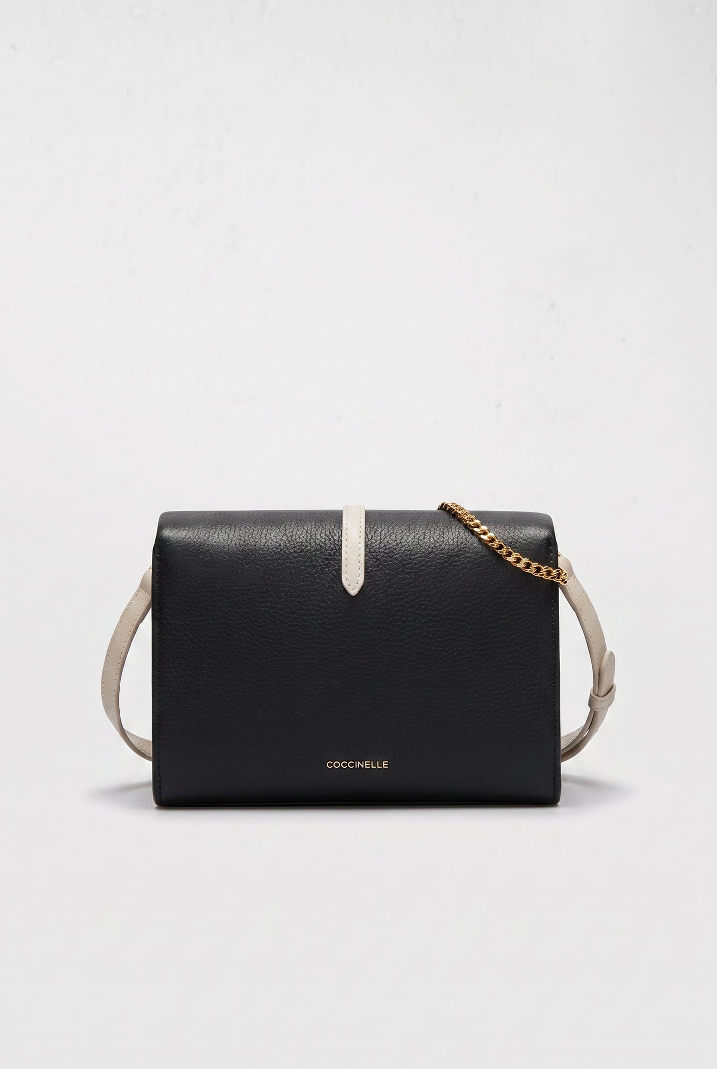 COCCINELLEDORIAN BICOLOR MIDNIGHT BLACK/BLANCO 4