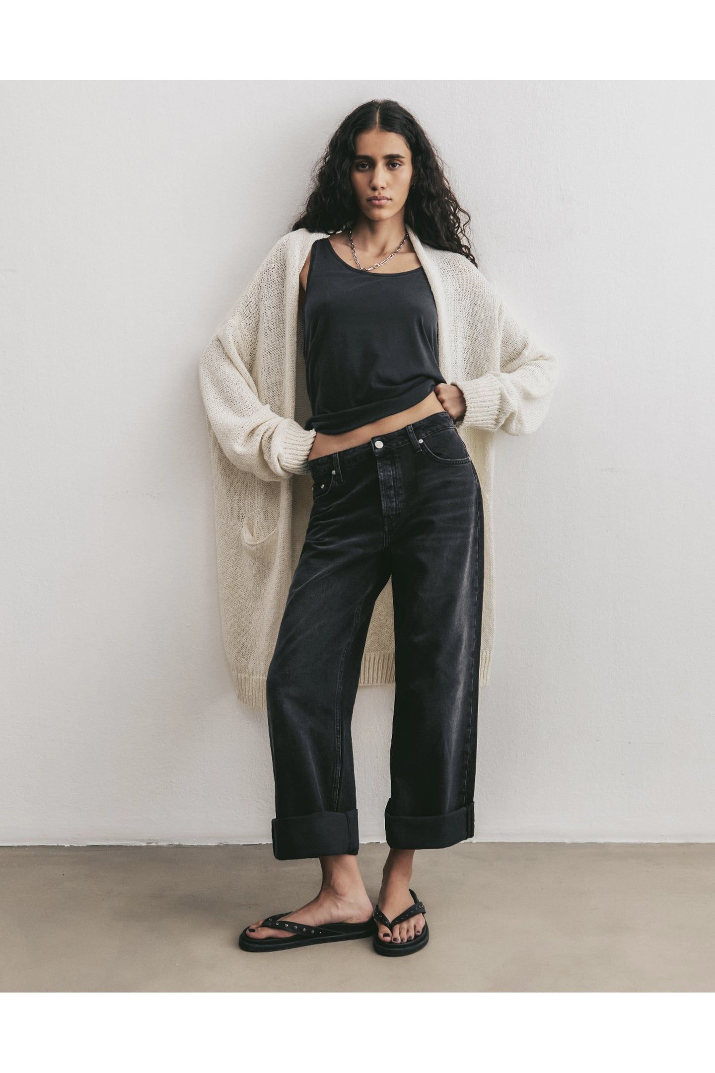 THE ECRU THIN LONG KNITTED CARDIGAN 1