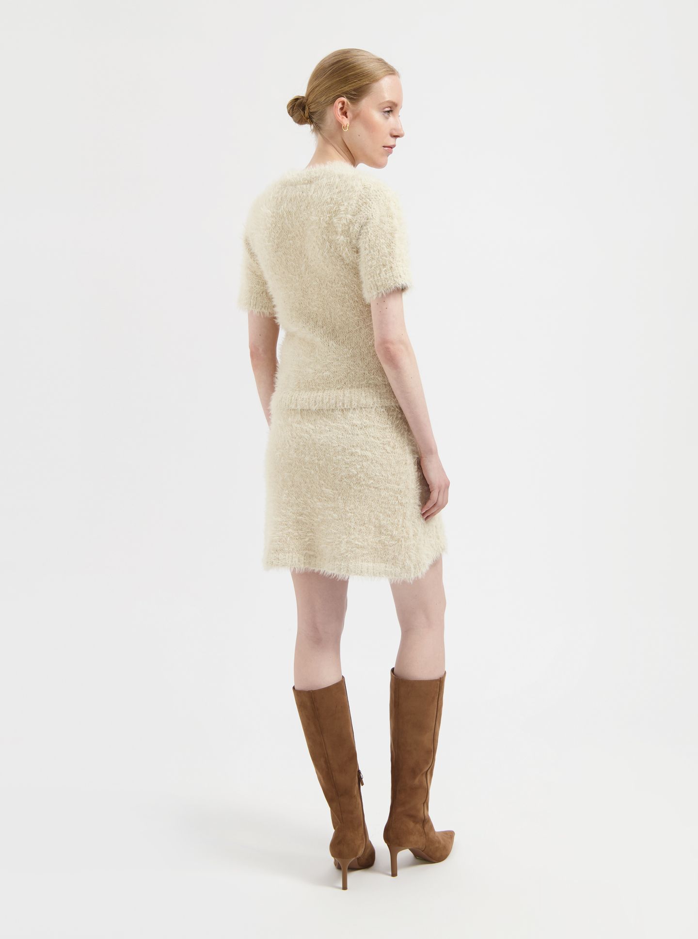 NOUS SOMMES LABELS – AMY FUZZY TOP SAND 2