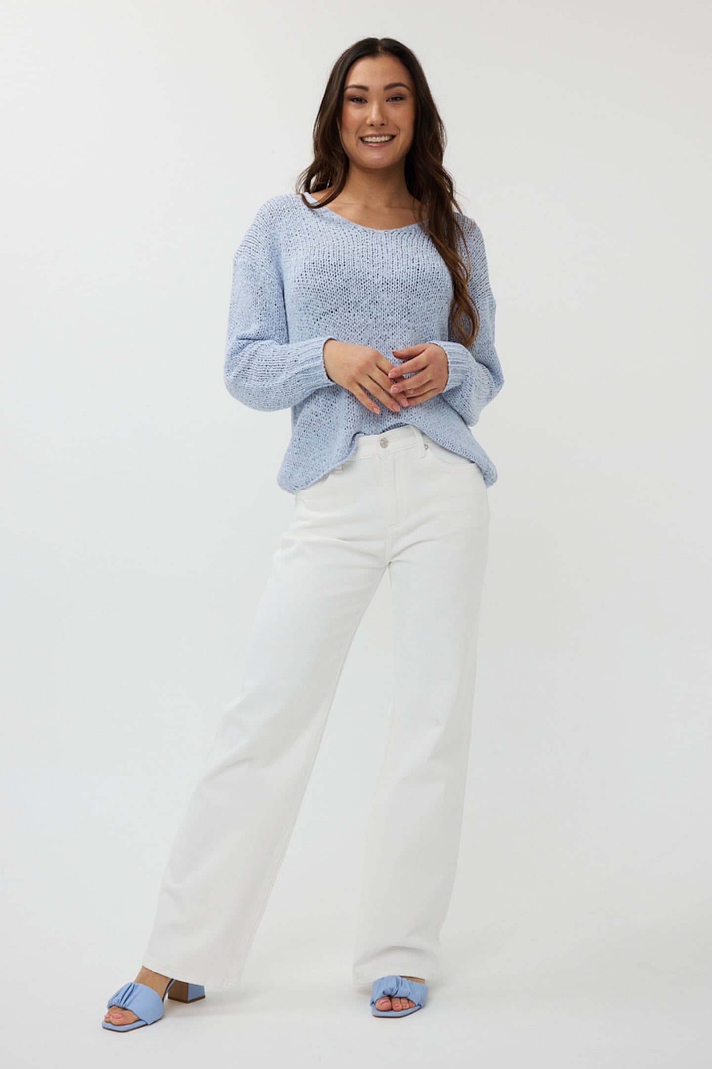SWEATER V-NECK TAPE YARN SKY BLUE 2