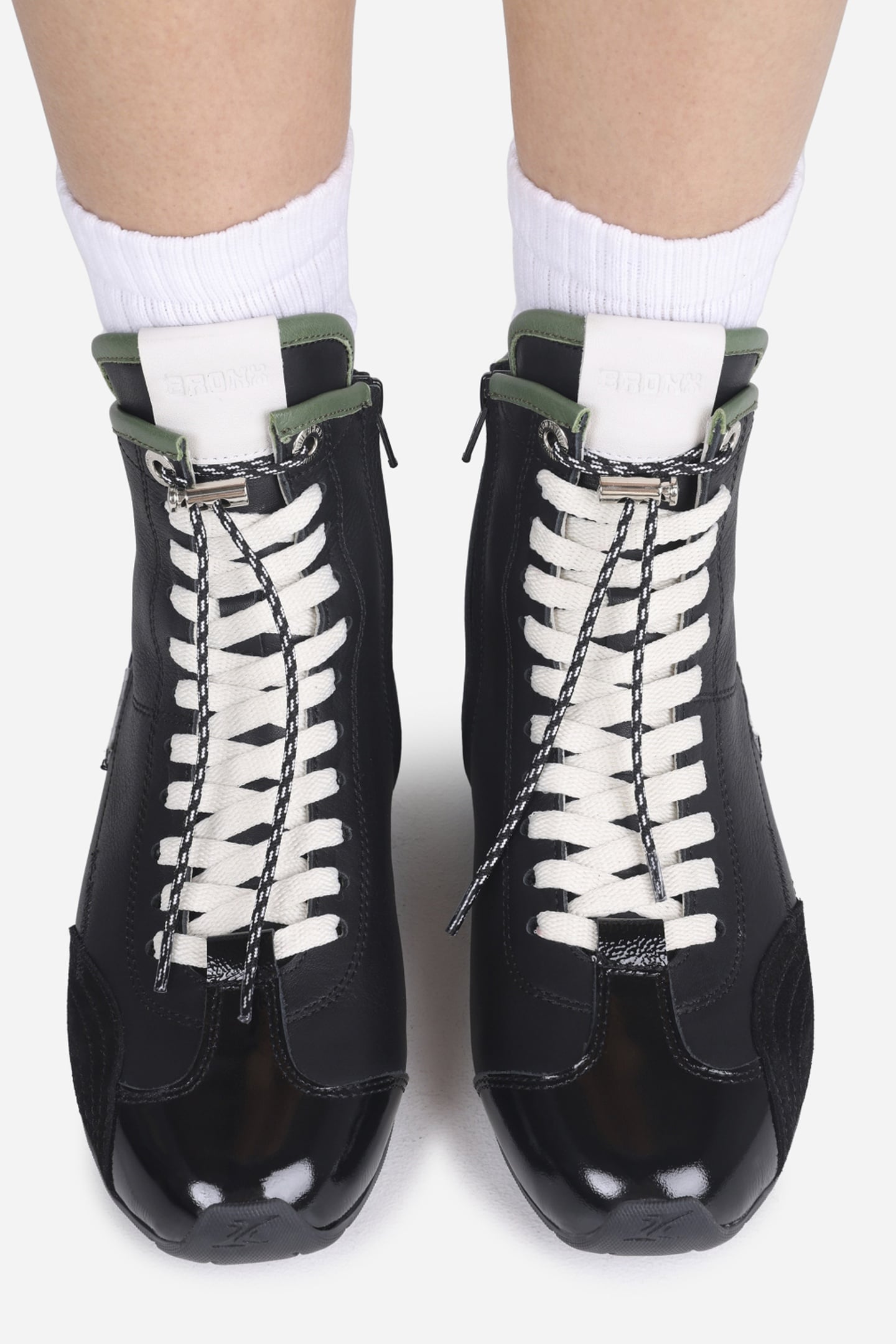 MYR-AA ANKLE BOOT BLACK/OFF WHITE/GREEN 5
