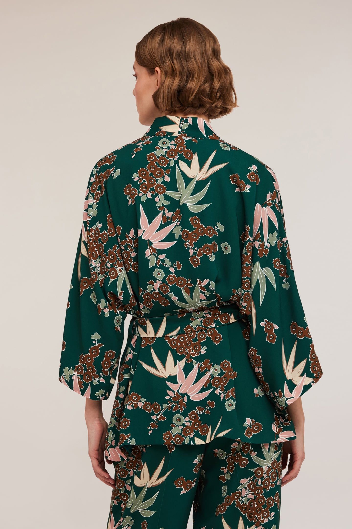 DECÒ PATTERNED KIMONO GREEN 2