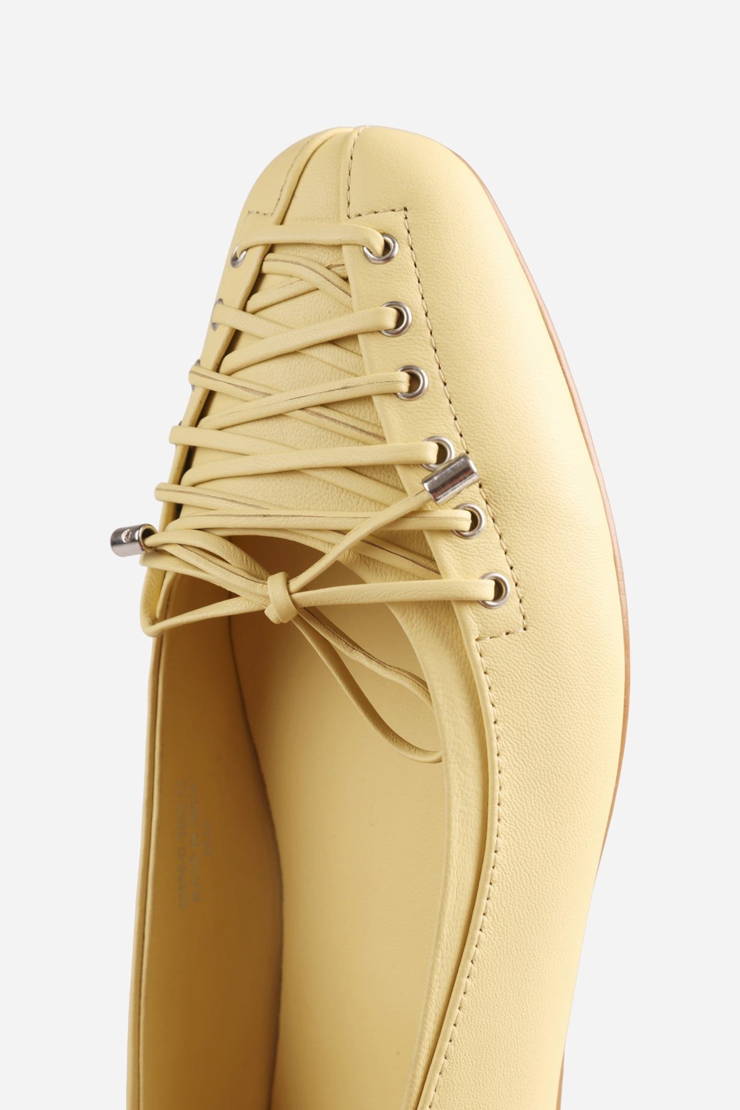 SER-AJAA LOW SHOE BUTTER YELLOW 6