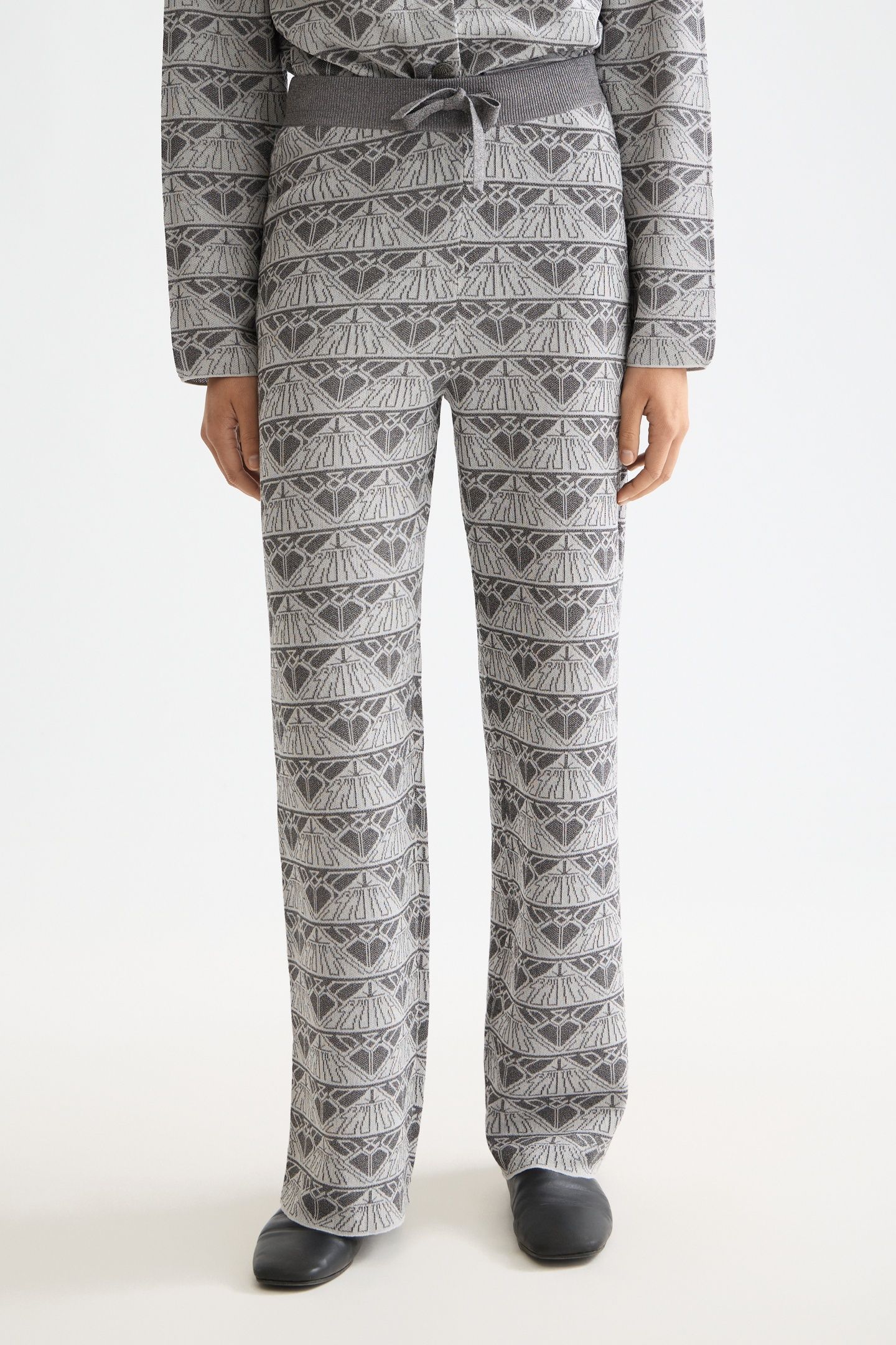 MONOGRAM JACQUARD KNITTED TROUSERS SILVER/GUNMETAL 1