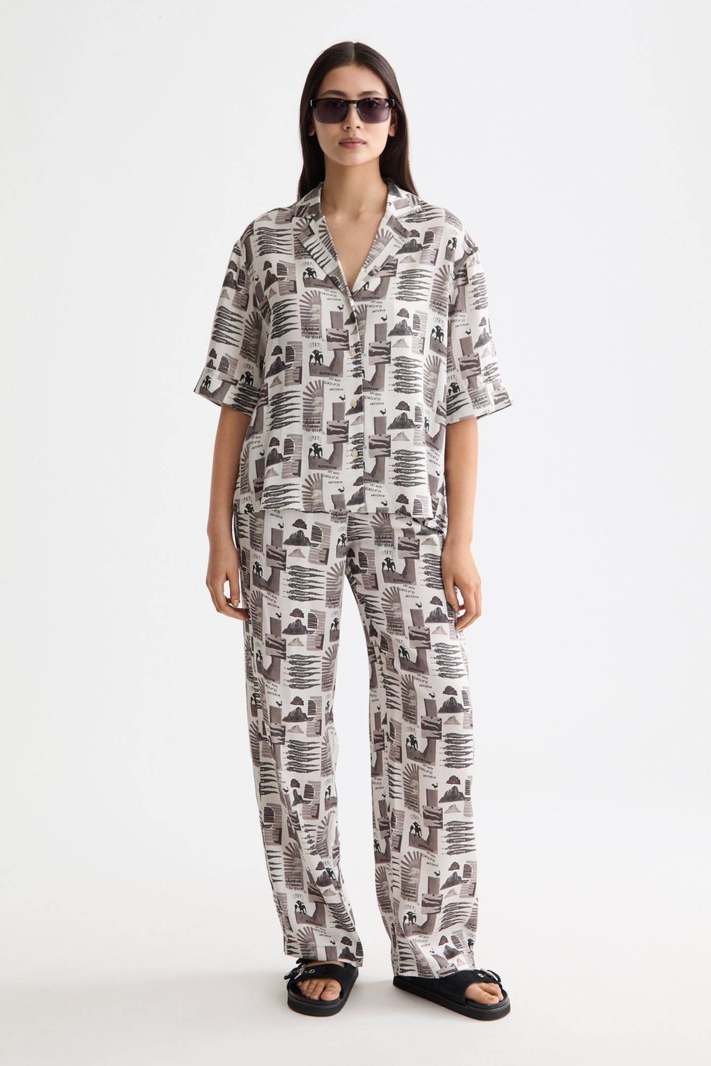 GIA - MID RISE WIDE LEG ELASTICATED TROUSERS ART DEPT COLLAG 1