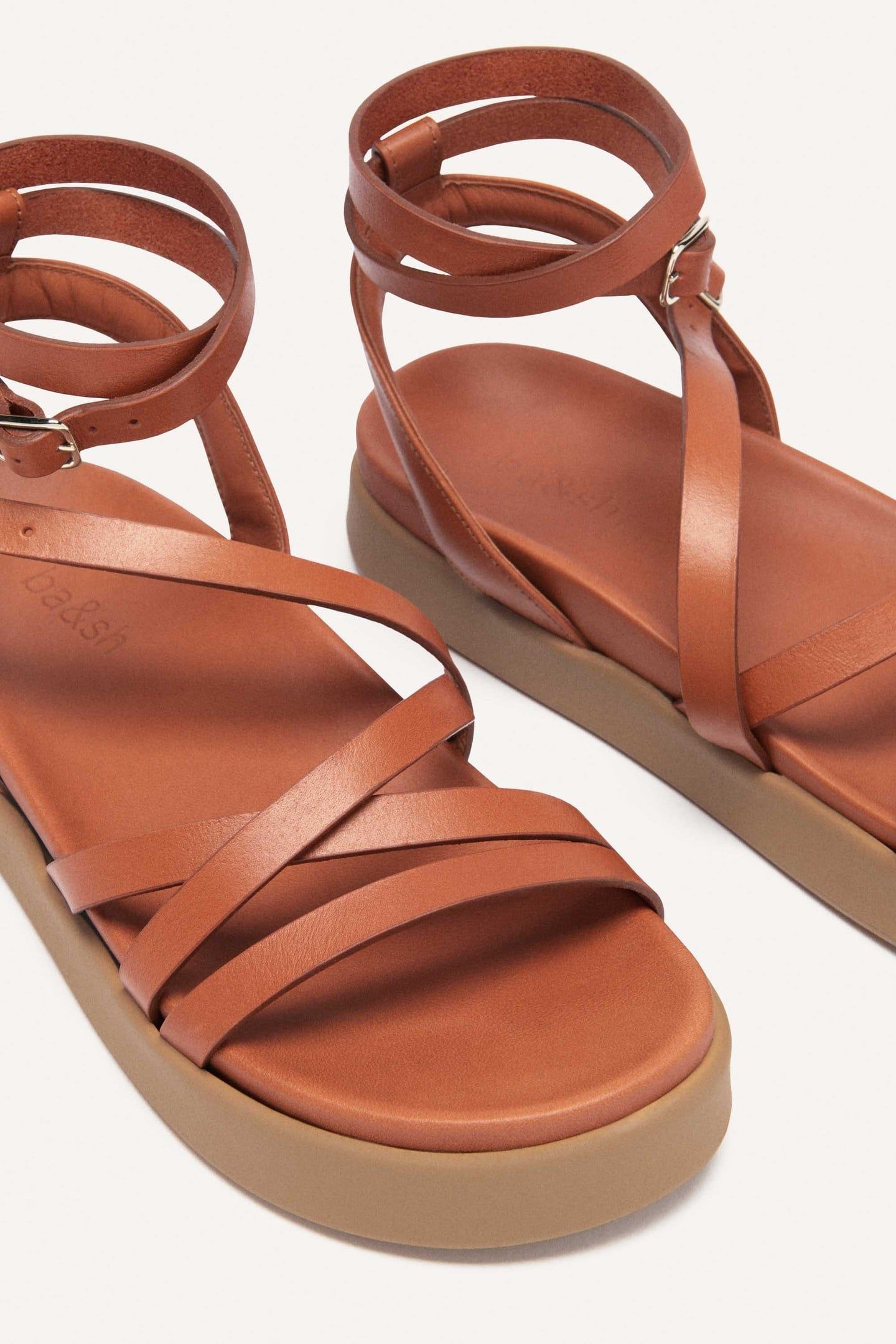 SANDALES CHANA CAMEL 2