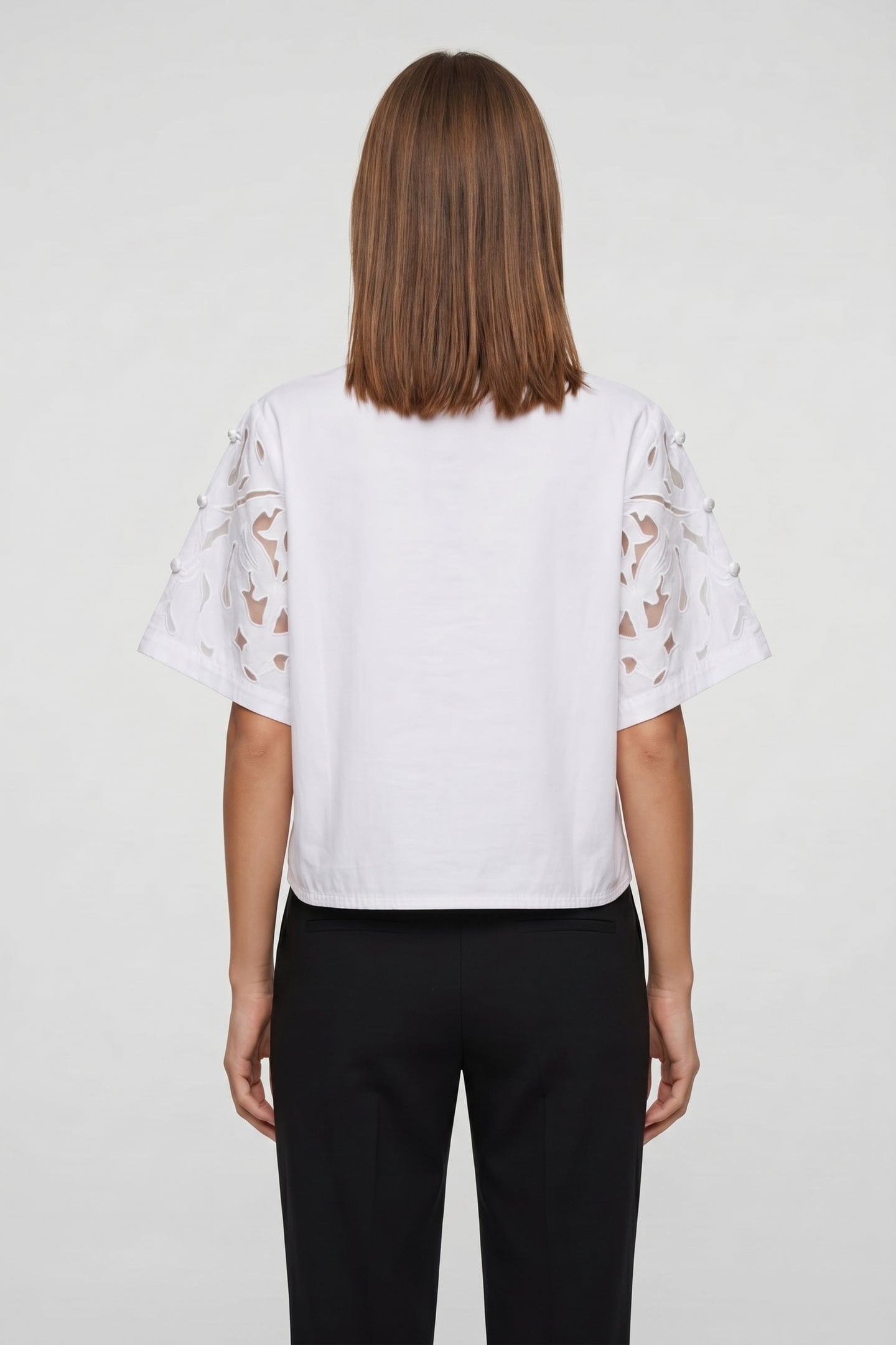 TOP LOTUS VERY WHITE 2