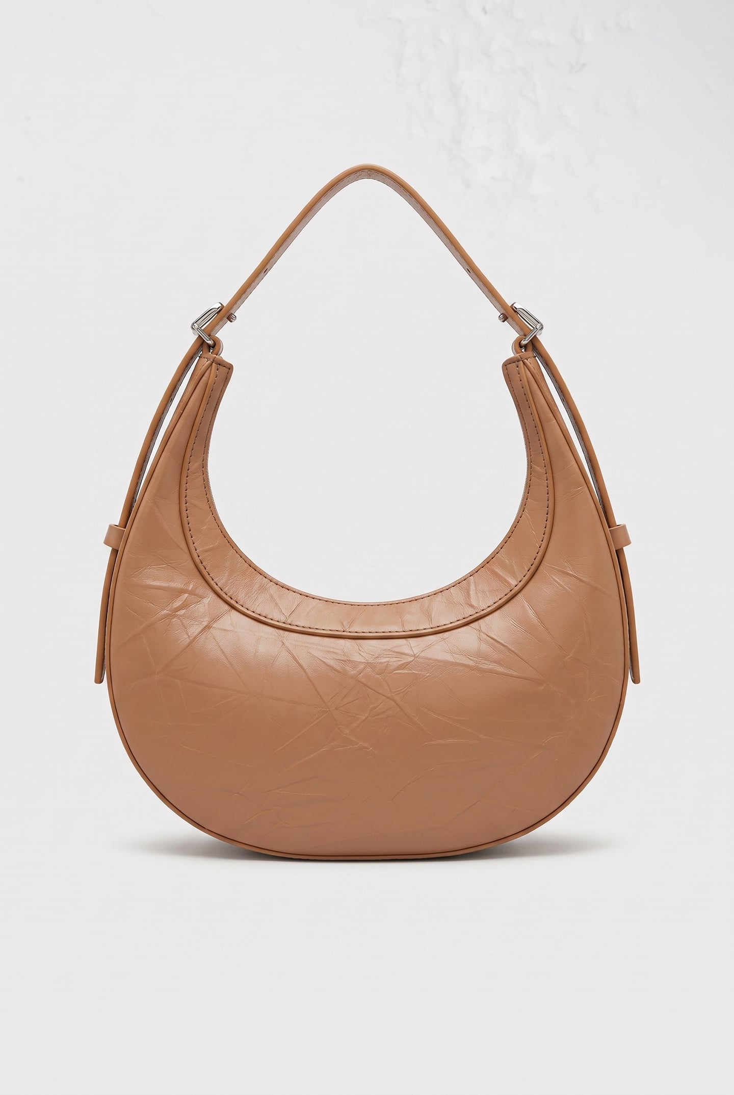 COCCINELLEWHISPER WRINKLE SKIN 3
