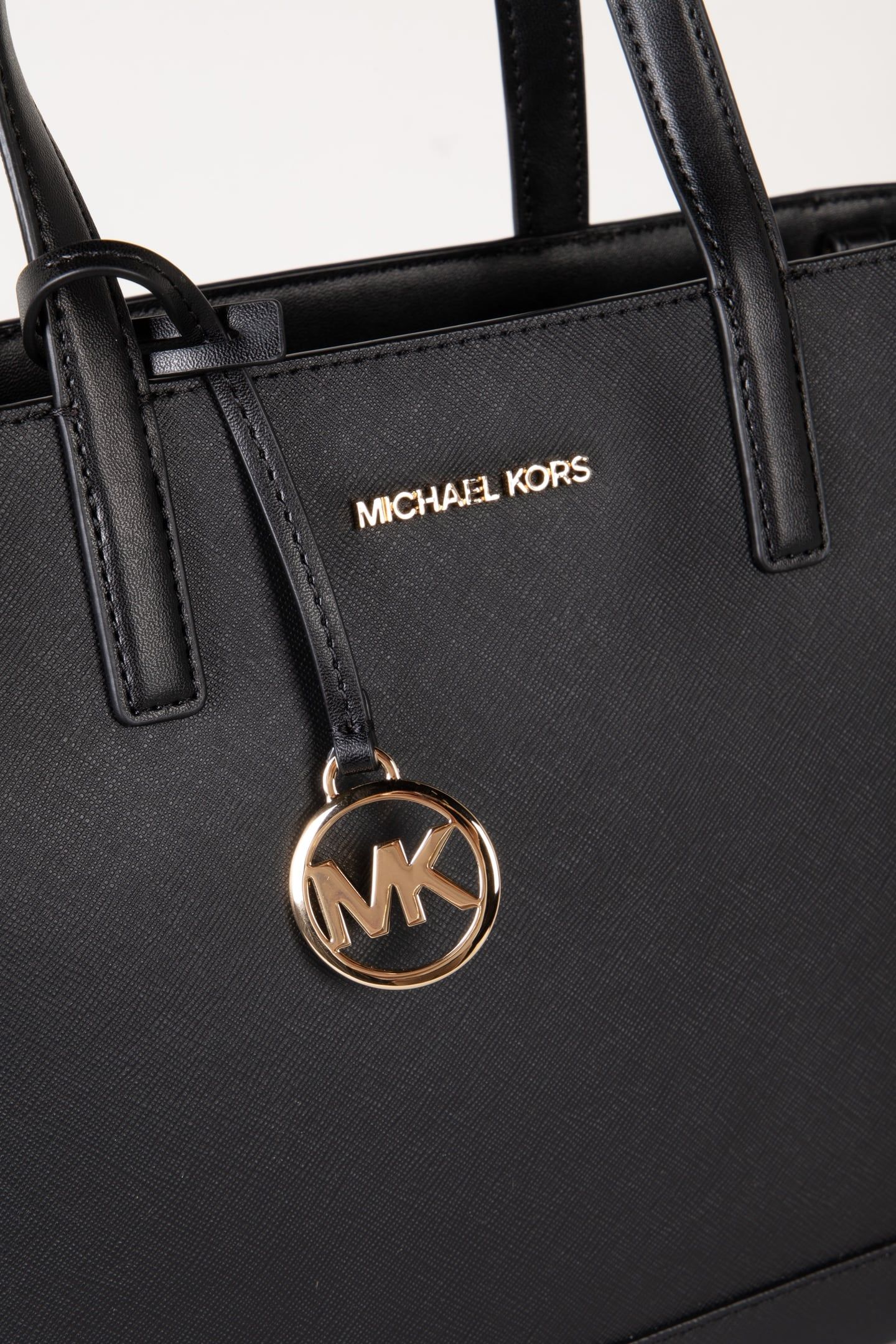 MEDIUM SATCHEL BLACK 4