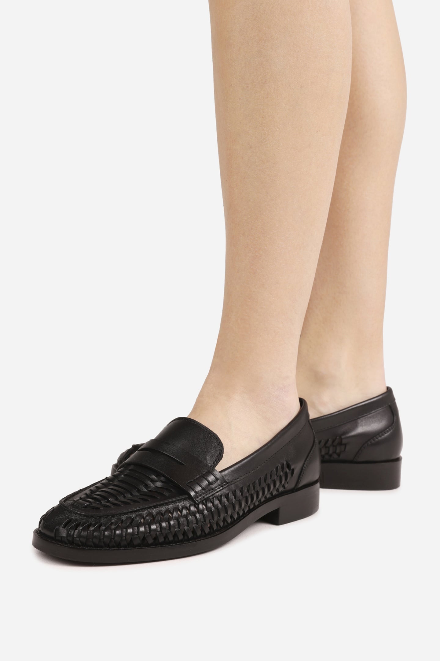 ZUR-II LOW SHOE BLACK 2