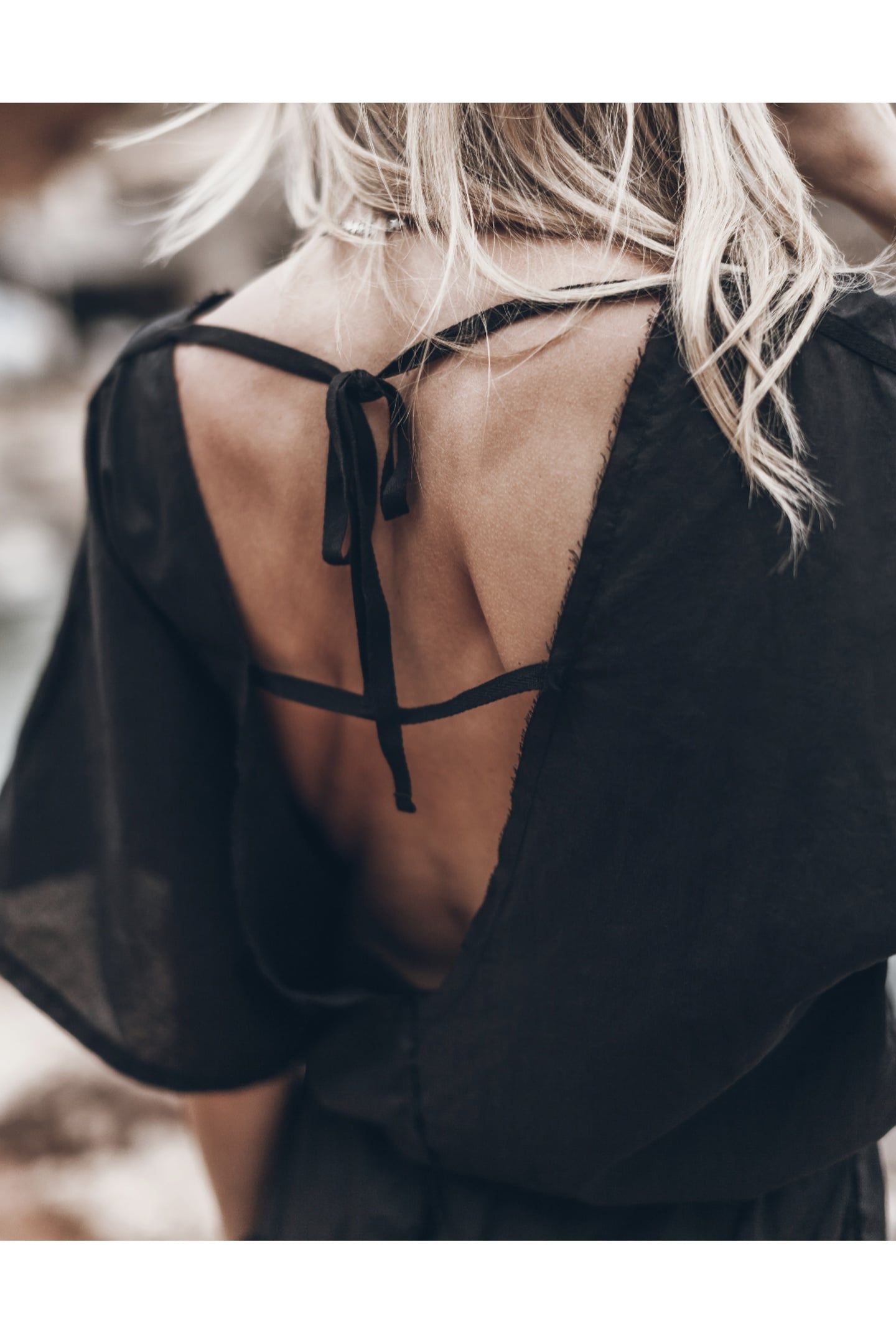 THE DARK SUMMER DRESS 3