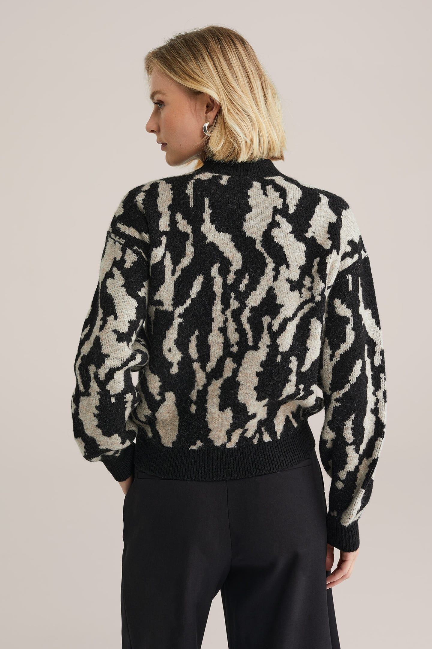 KNITTED PULLOVER BLACK 3