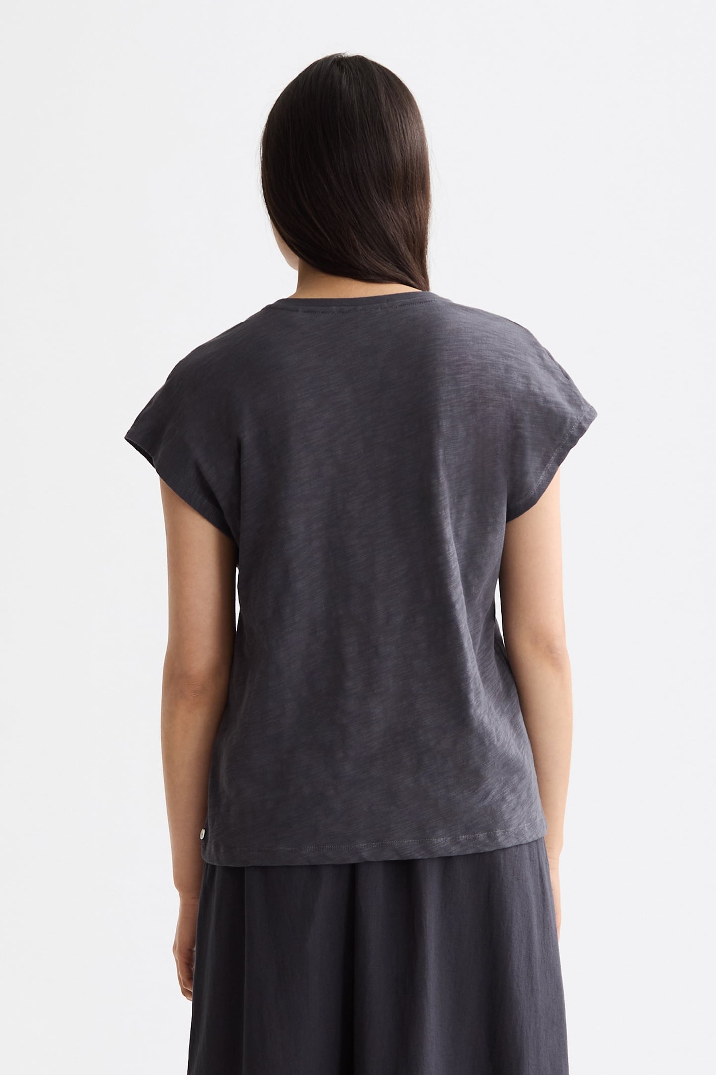 EMBROIDERED V-NECK T-SHIRT CHARCOAL ART 3