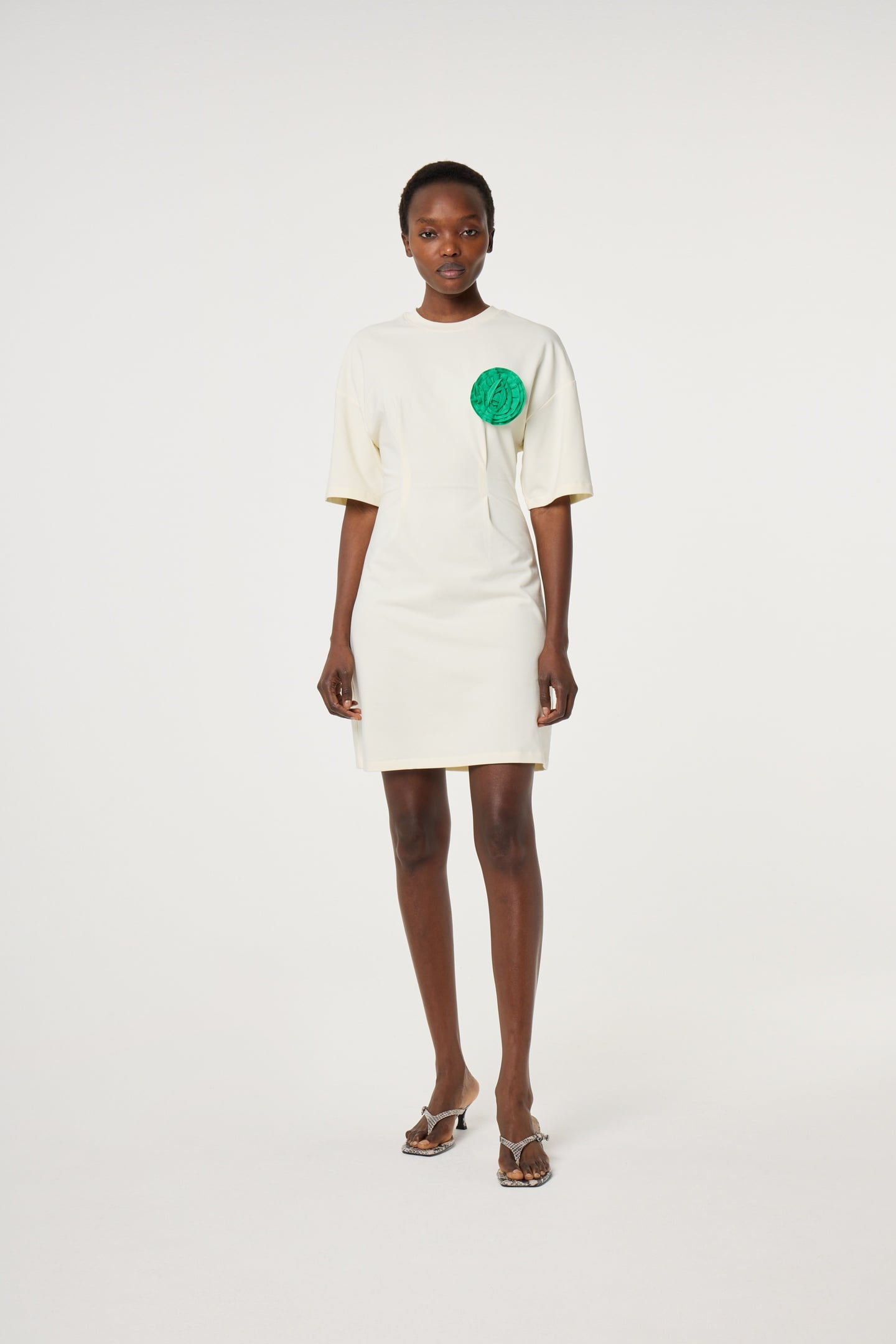 ASTAN DRESS COSY WHITE 2