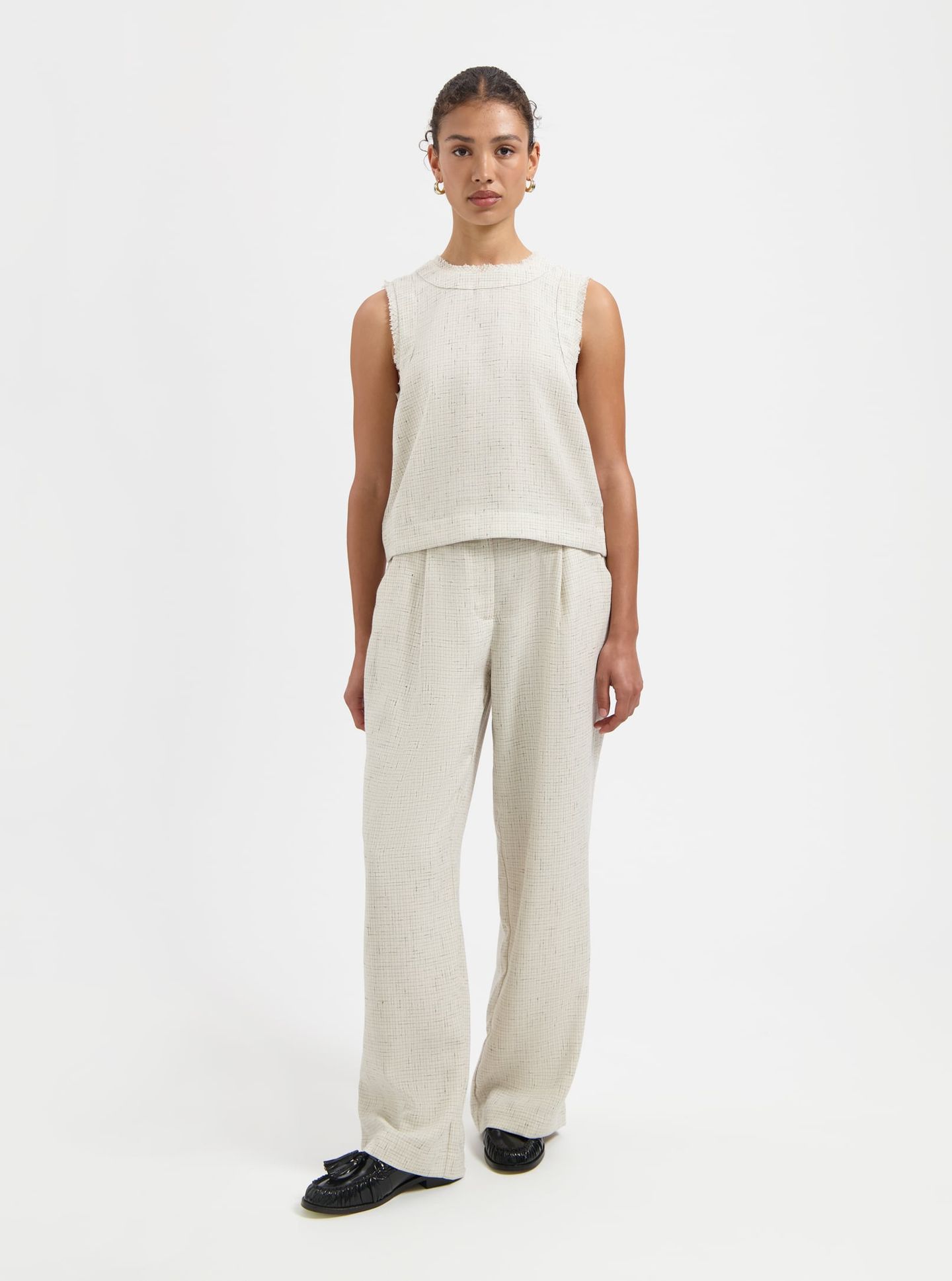 NOUS SOMMES LABELS – PATTIE TWEED TOP WHITE 1