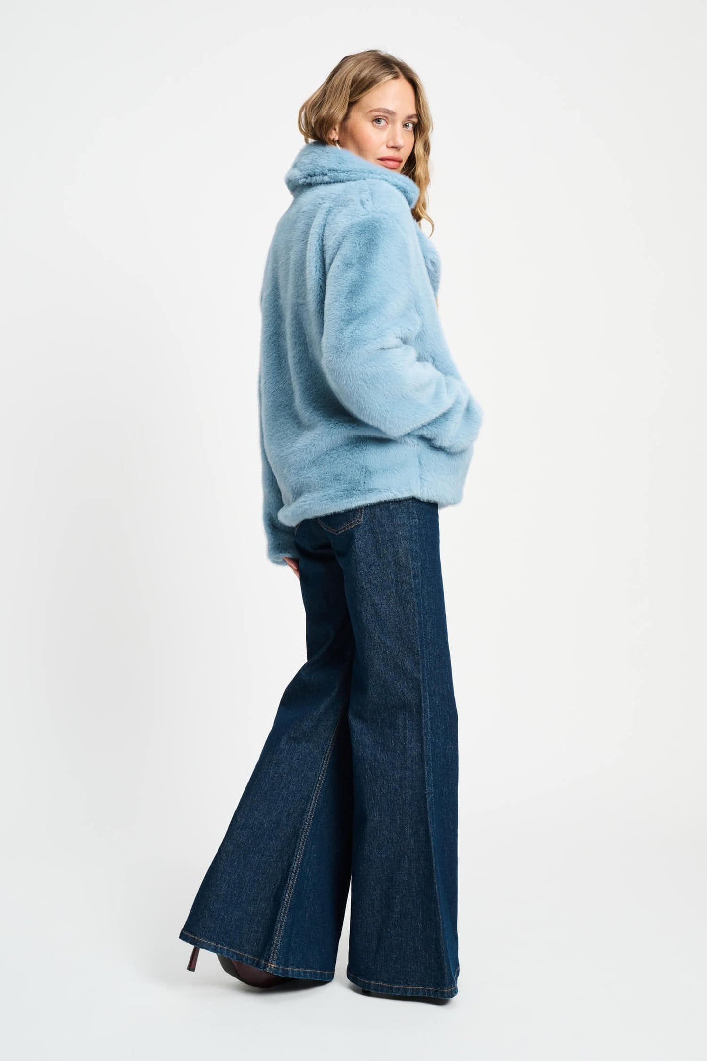 COAT - FUR MISTY BLUE 5