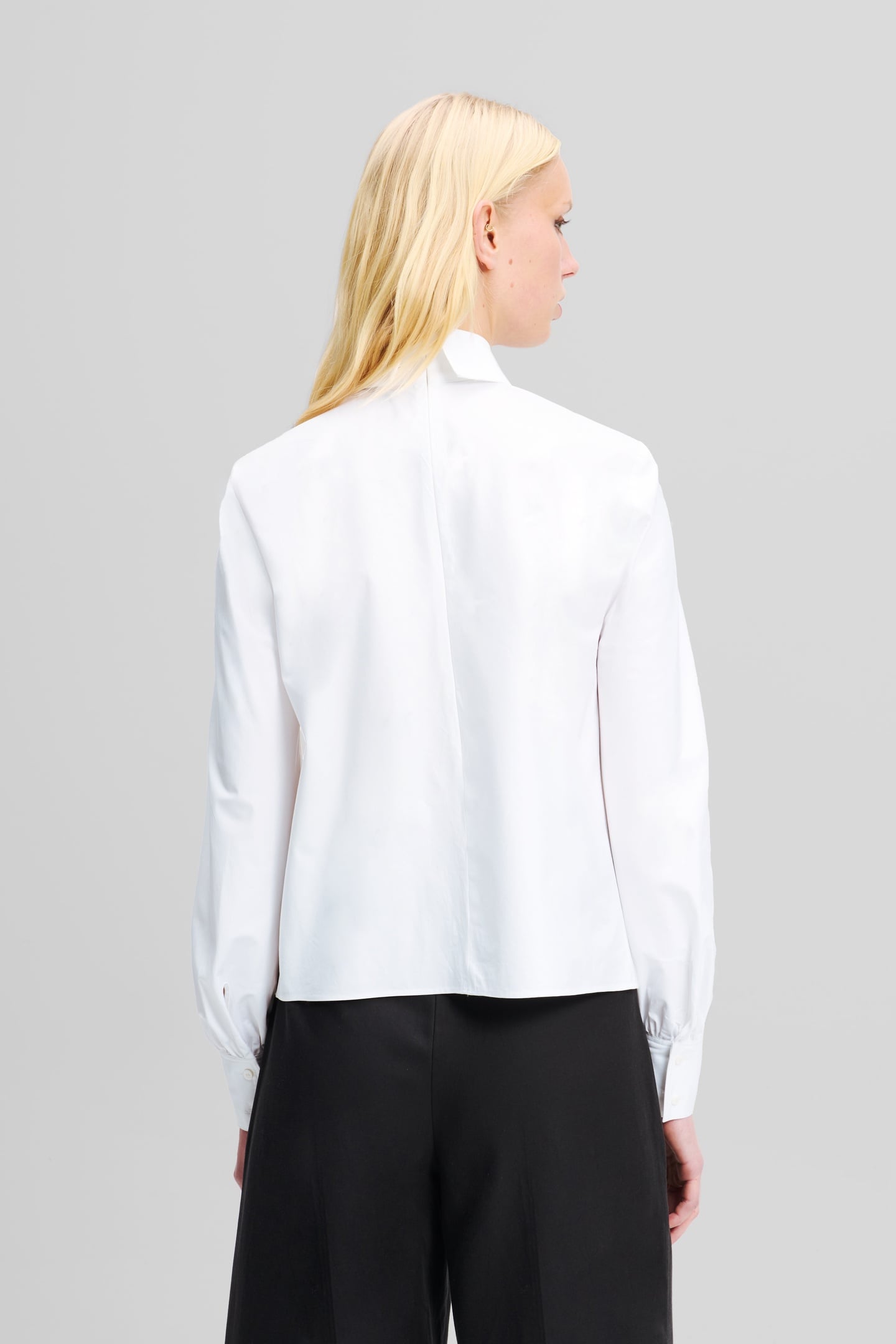 TIE BLOUSE WHITE 4