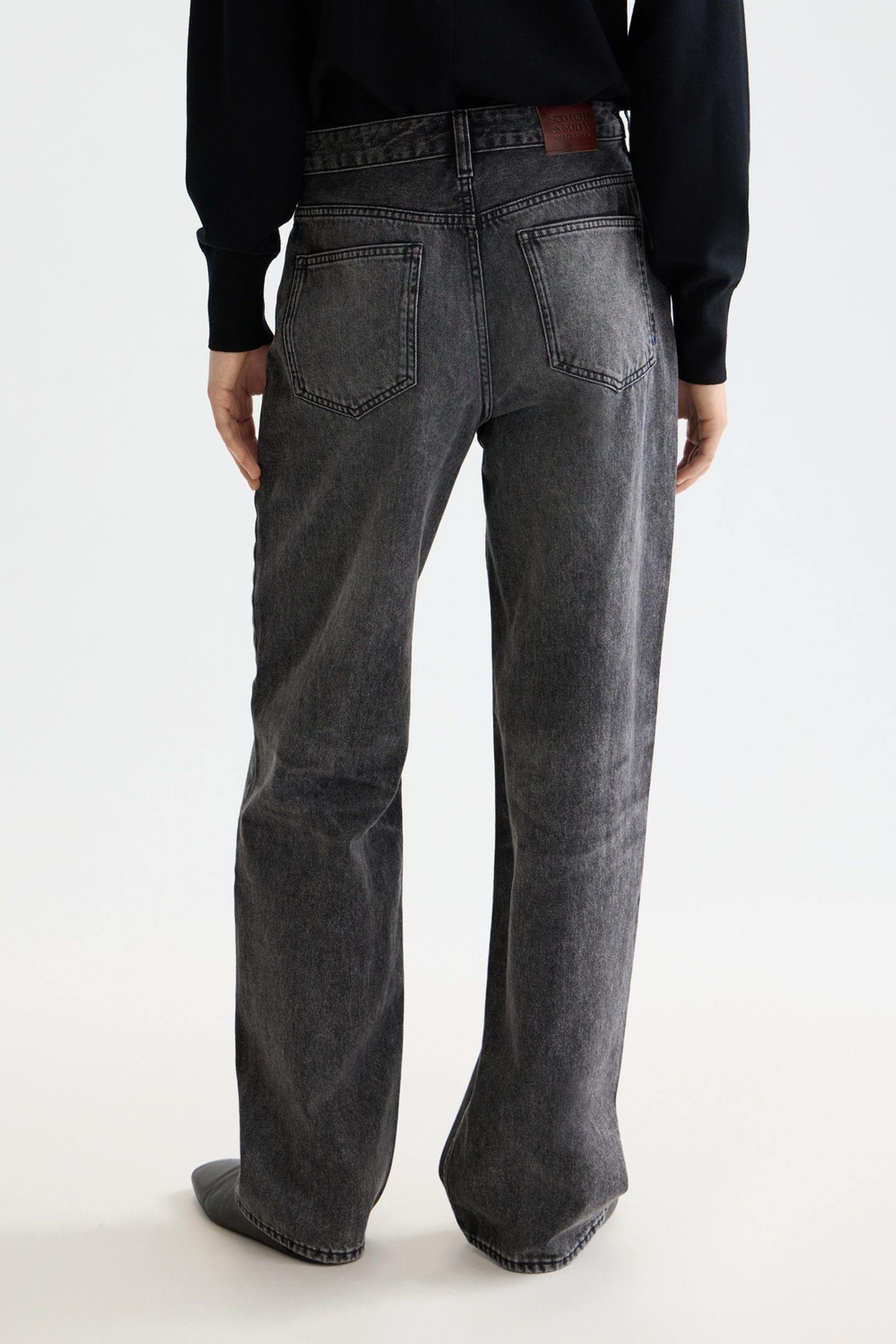 RIPPLE STRAIGHT JEANS — ABSOLUTE BLACK 3