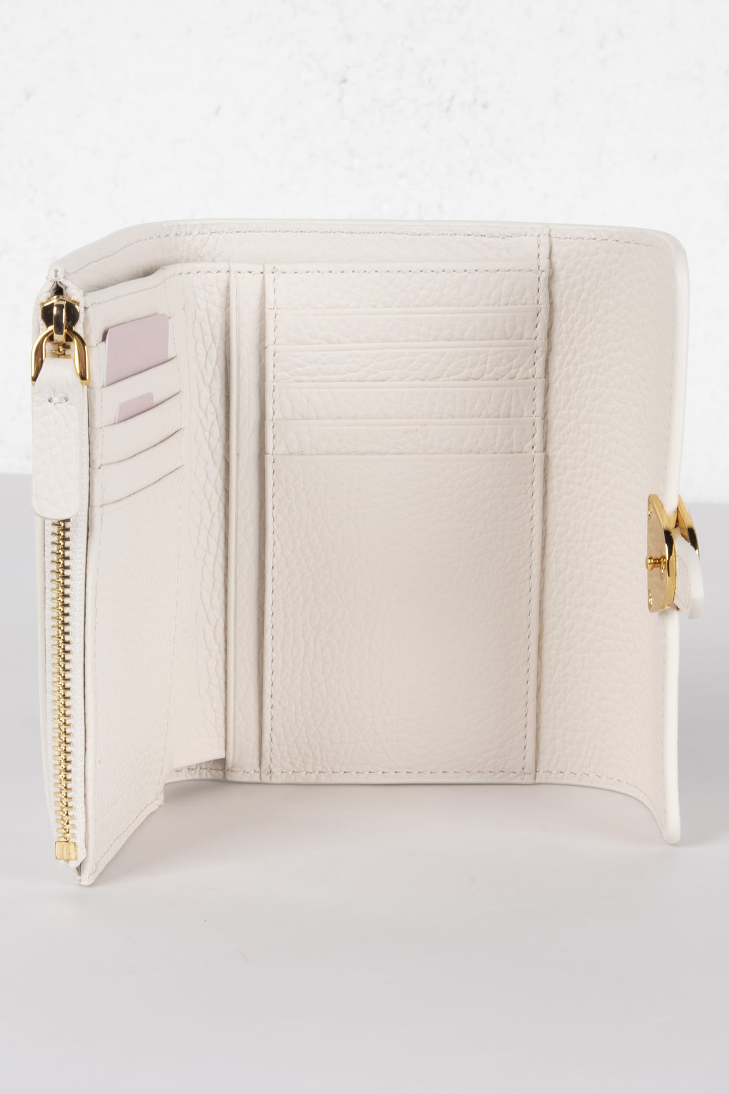 COCCINELLECAMPUS BLANCO 4