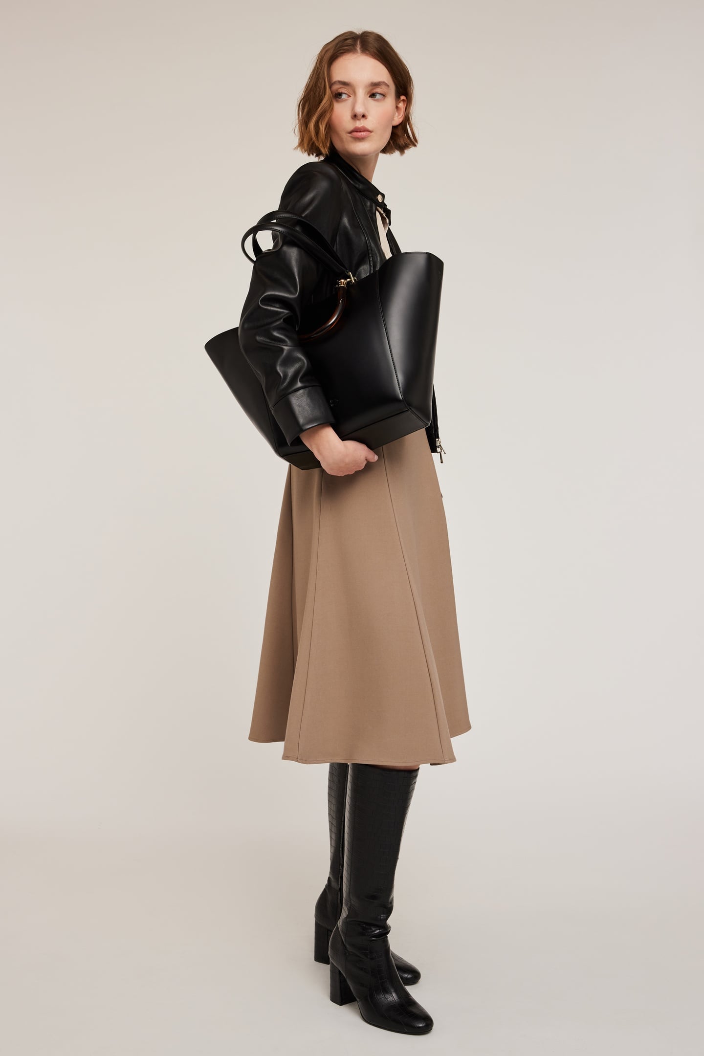 HALF CIRCLE SKIRT BEIGE 3