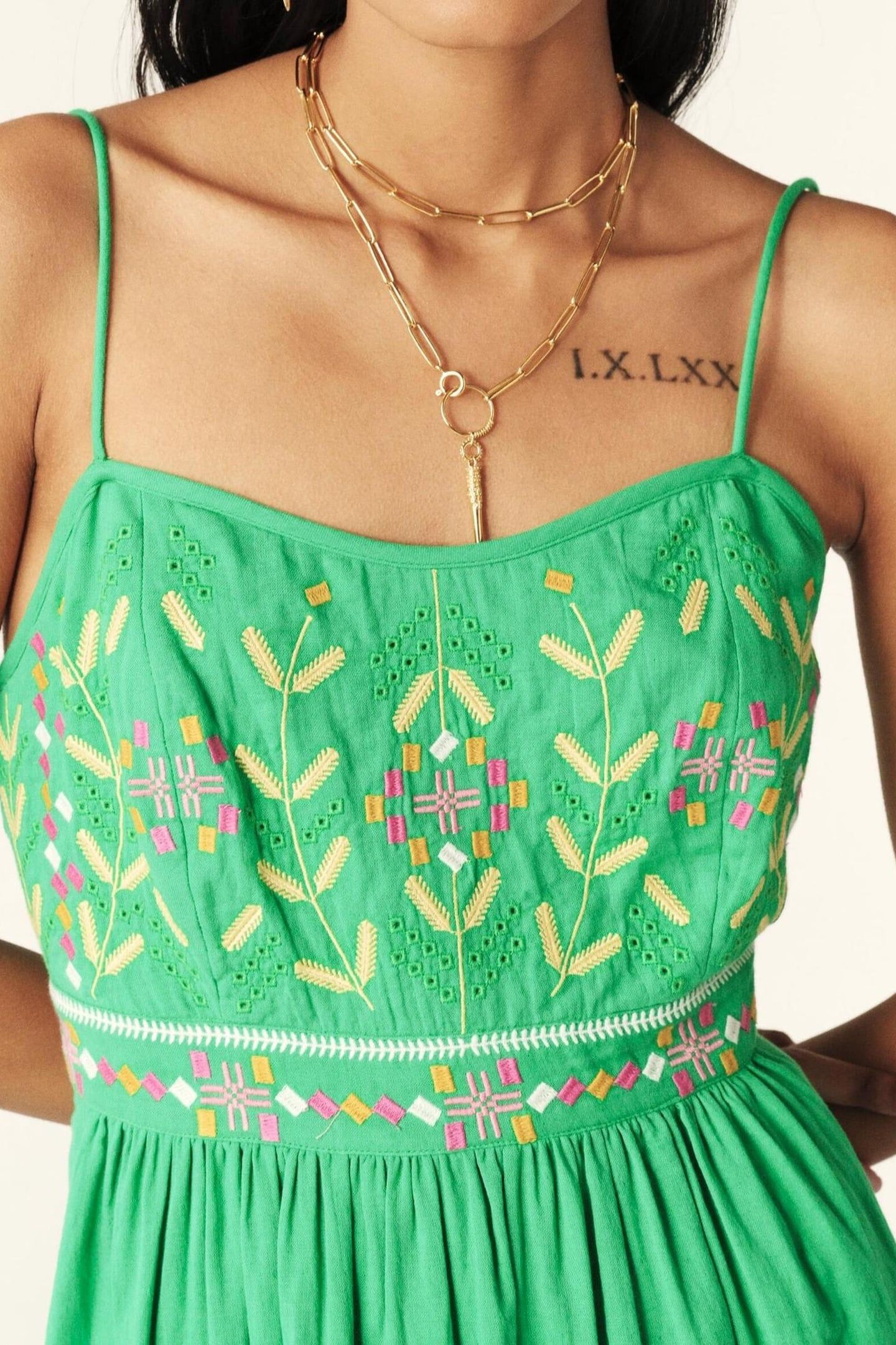 ROBE KIKA VERT 6