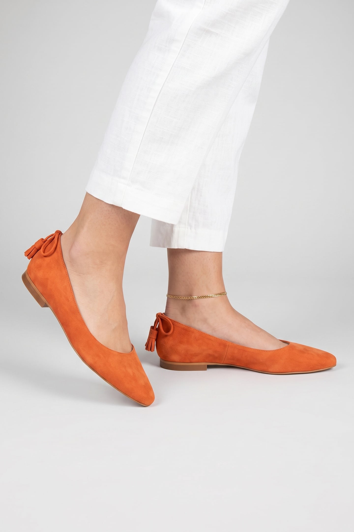 ESSIE TASSEL POINTED ORANGE 3