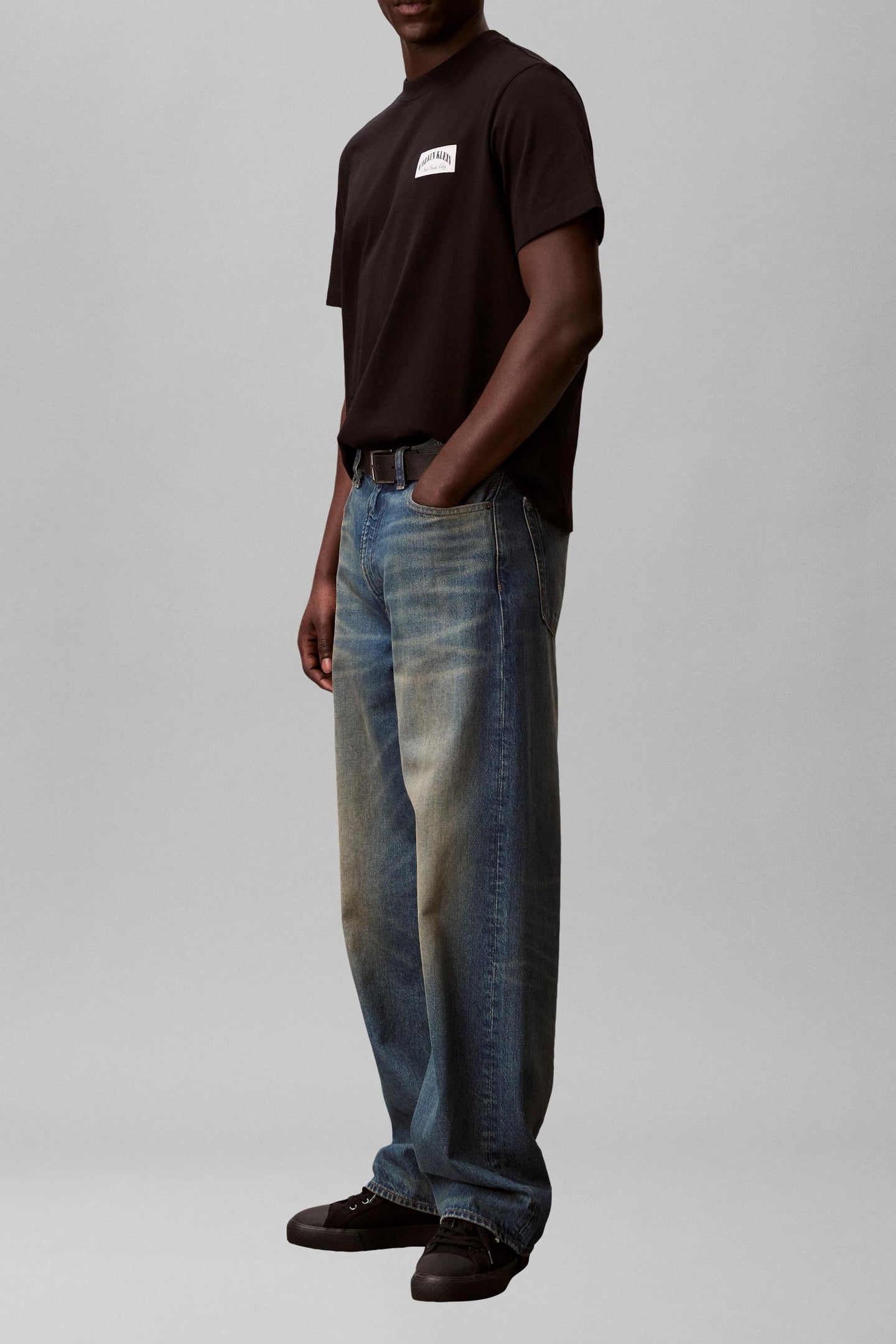 SS 20S EASY COLLEGIA TEE BLACK 4