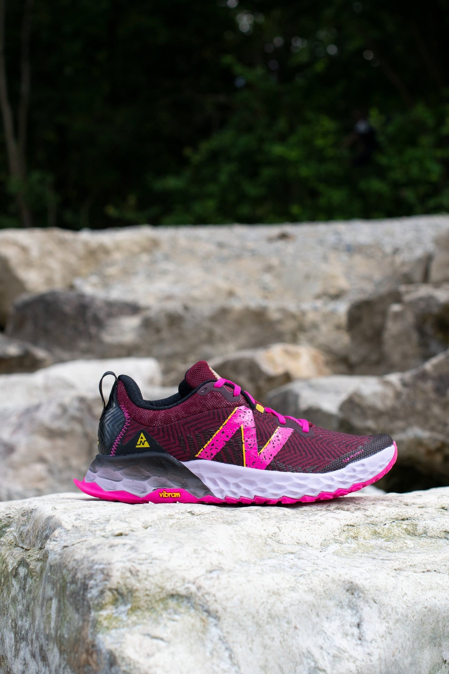FRESH FOAM HIERRO V6 GARNET 1