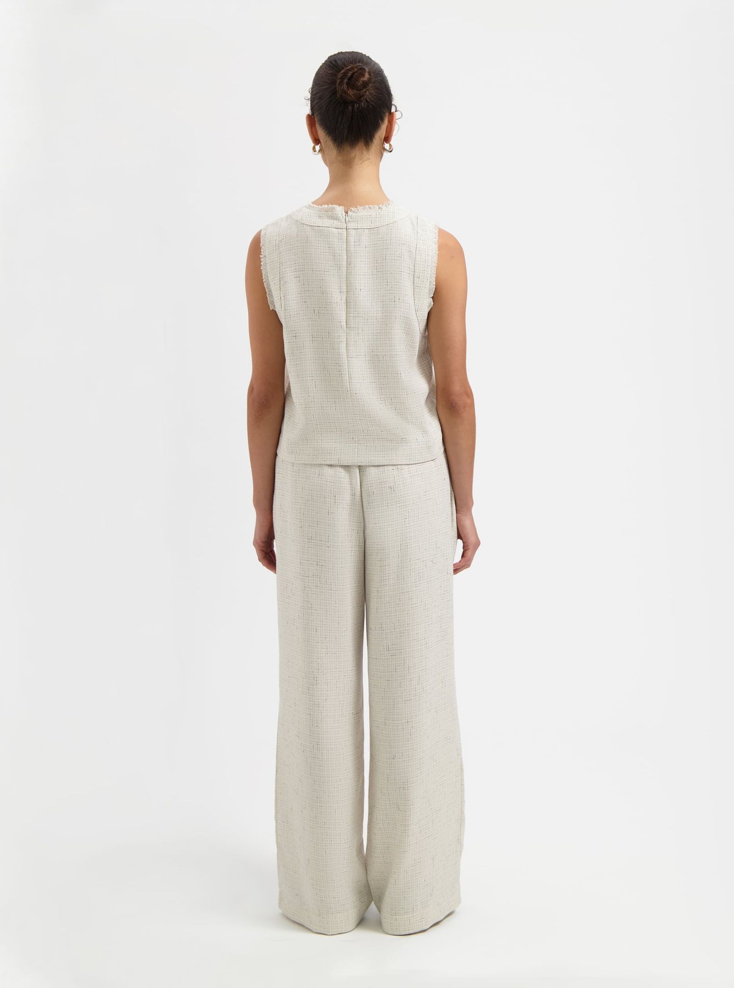 NOUS SOMMES LABELS – PATTIE TWEED TOP WHITE 3