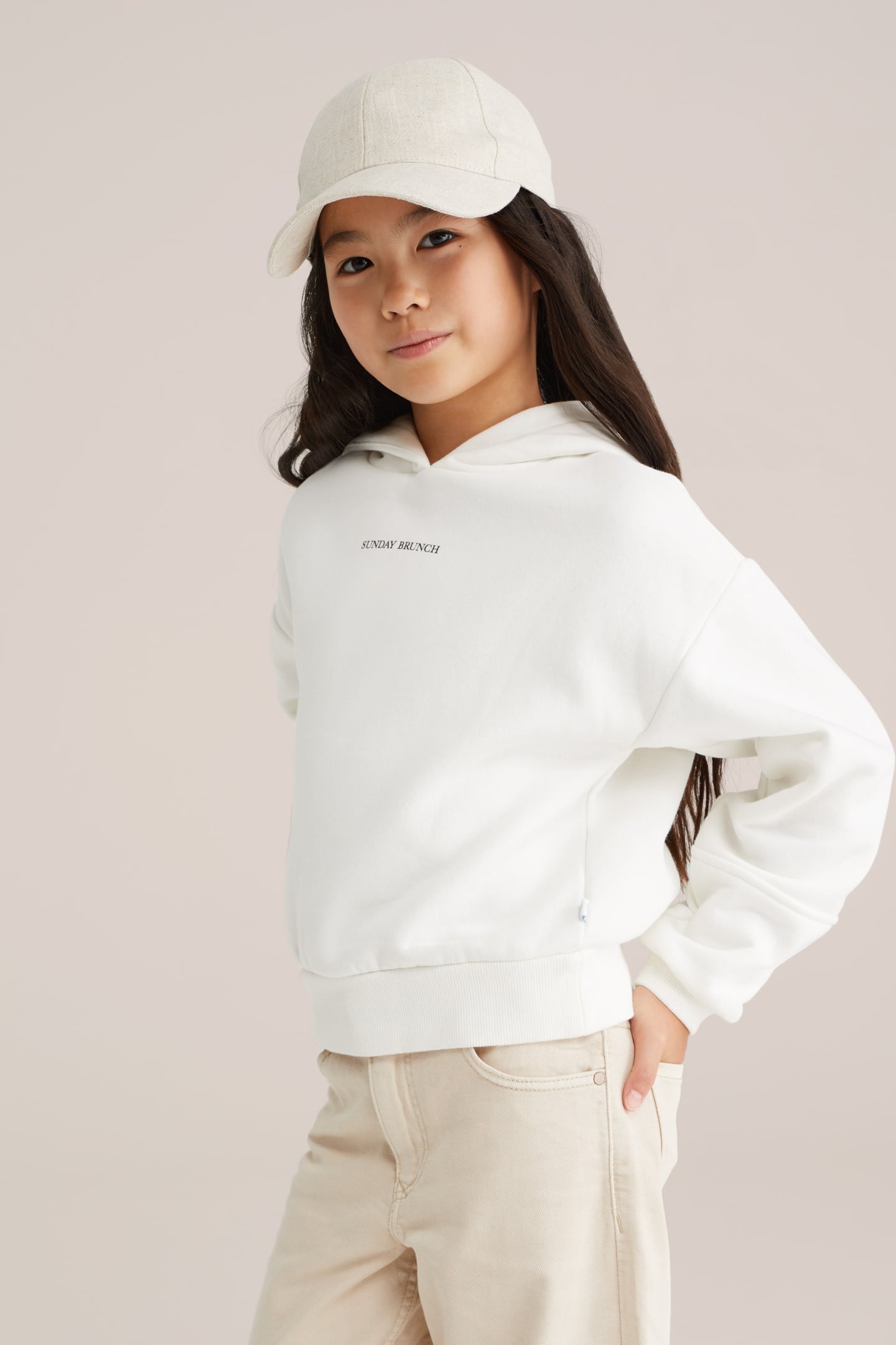 SWEATER WHITE 1