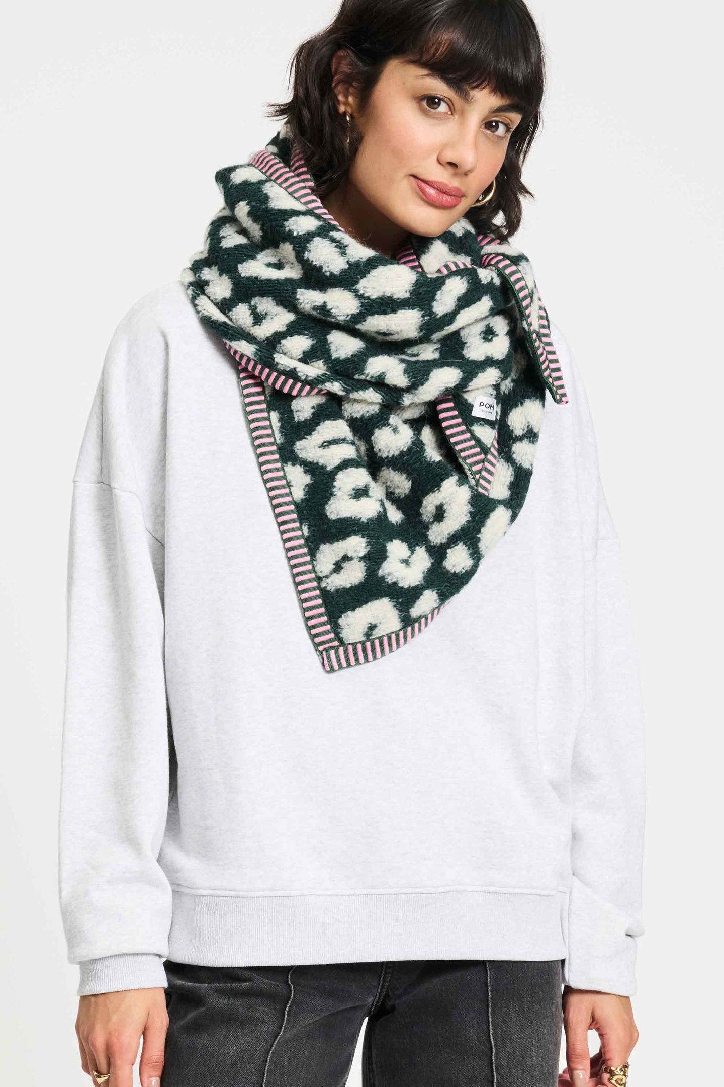 SHAWL - LEOPARD GREEN 2