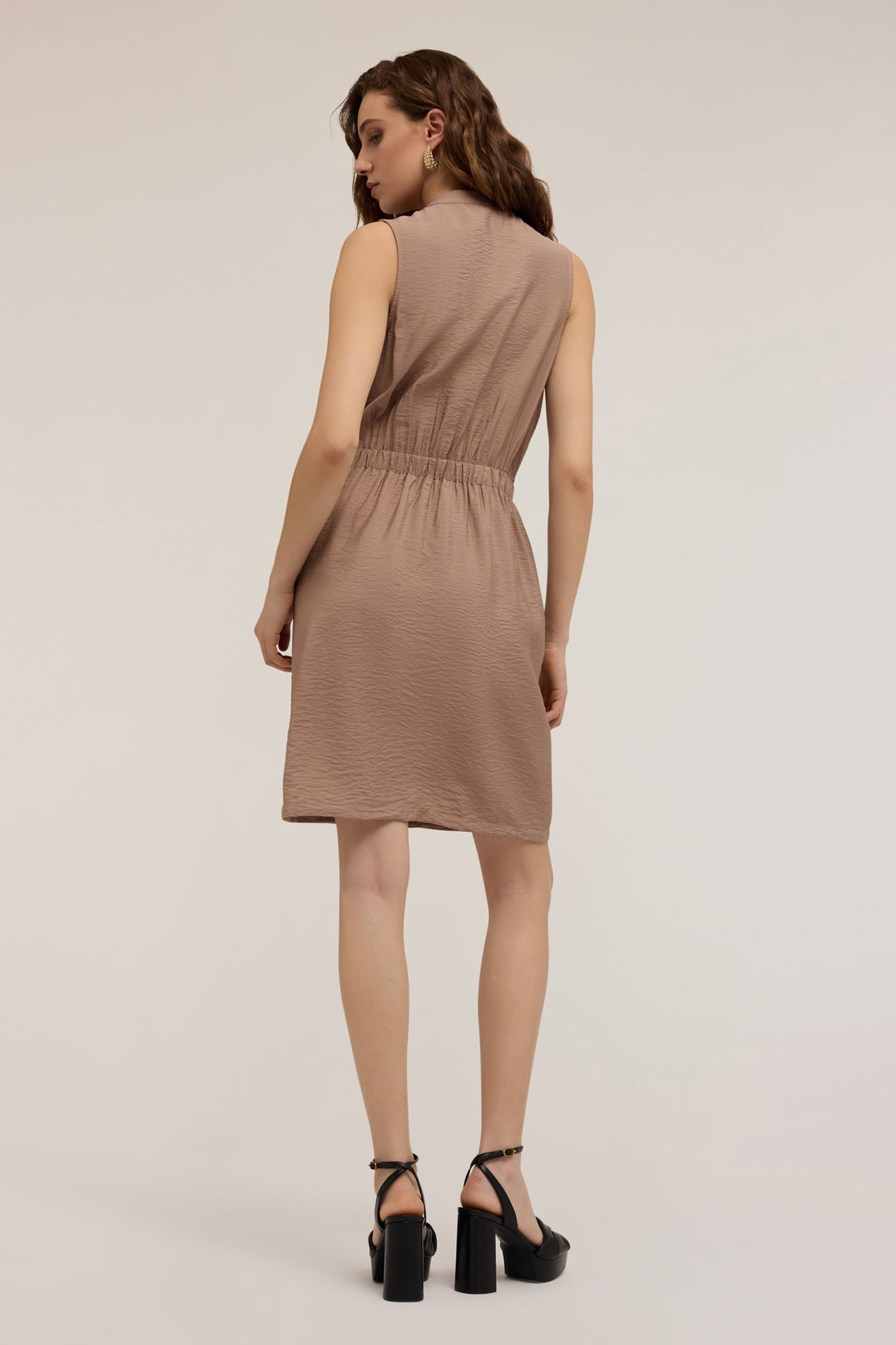 MINI DRESS WITH SATIN POCKETS BROWN 3