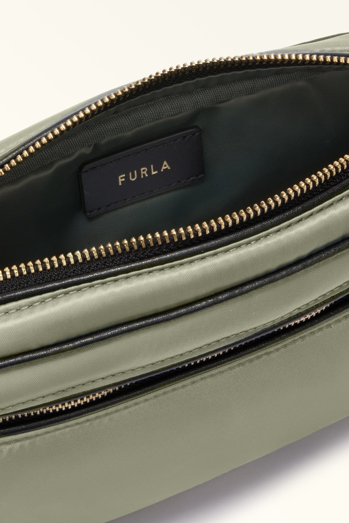 GAIA SMALL CAMERA CASE AGAVE B 4