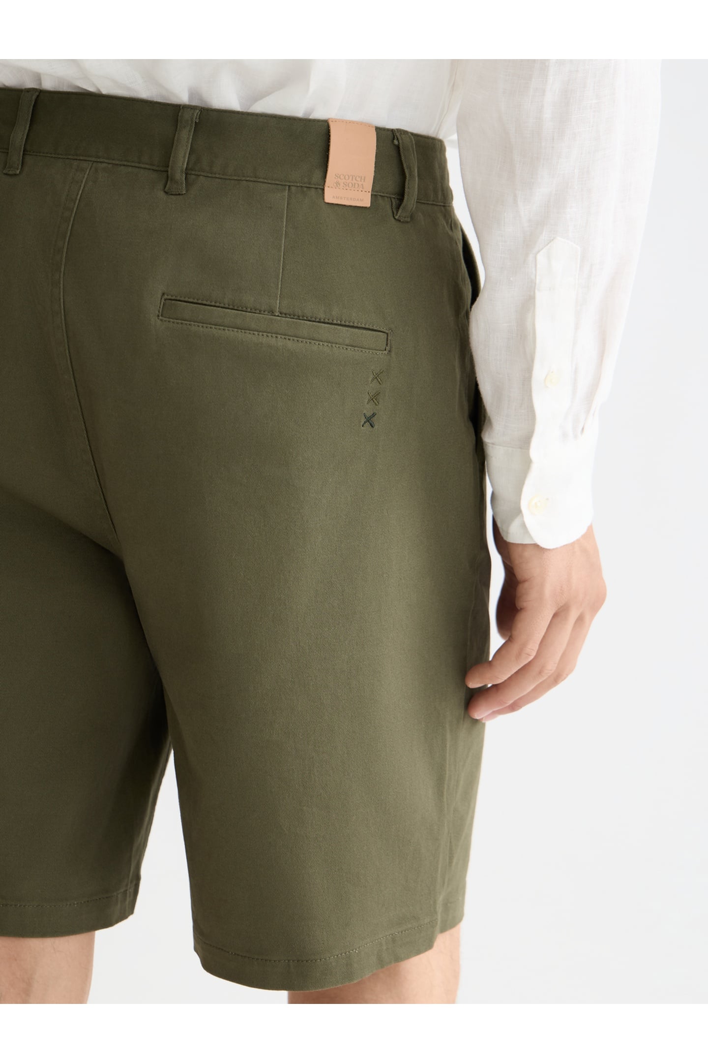 STUART COTTON-BLEND TWILL REGULAR-FIT SHORT KHAKI 6
